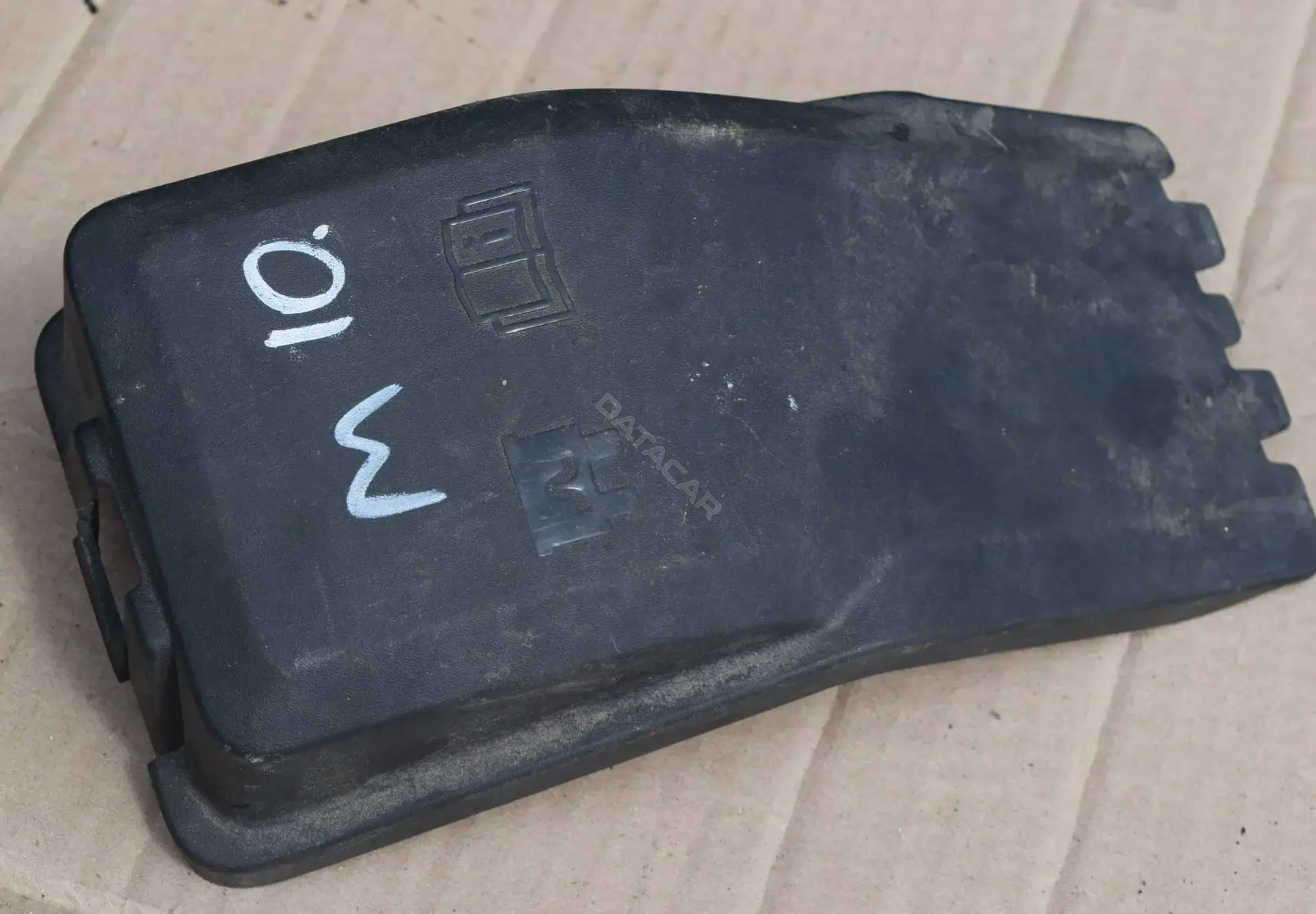 Крышка блока предохранителей 31300410, 6G9T14A076LD