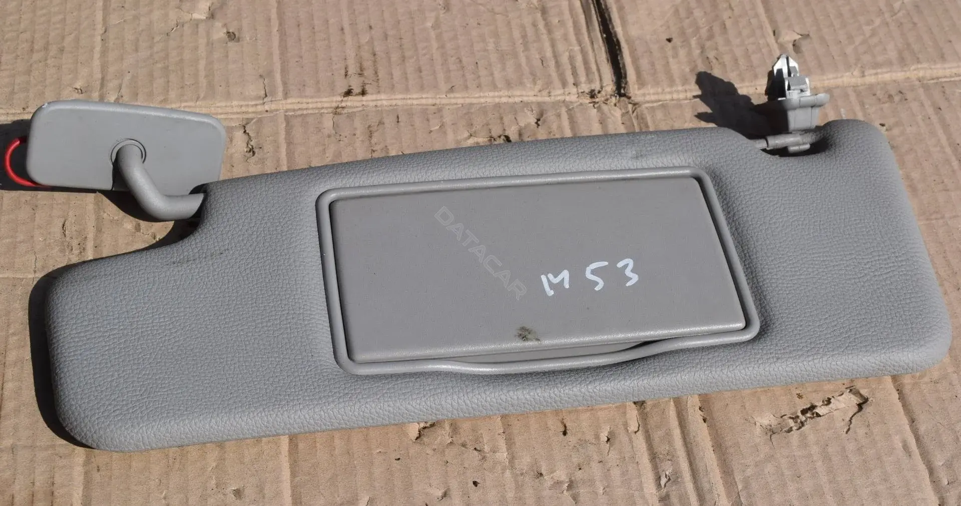 Козырек солнцезащитный M53-243-2-1