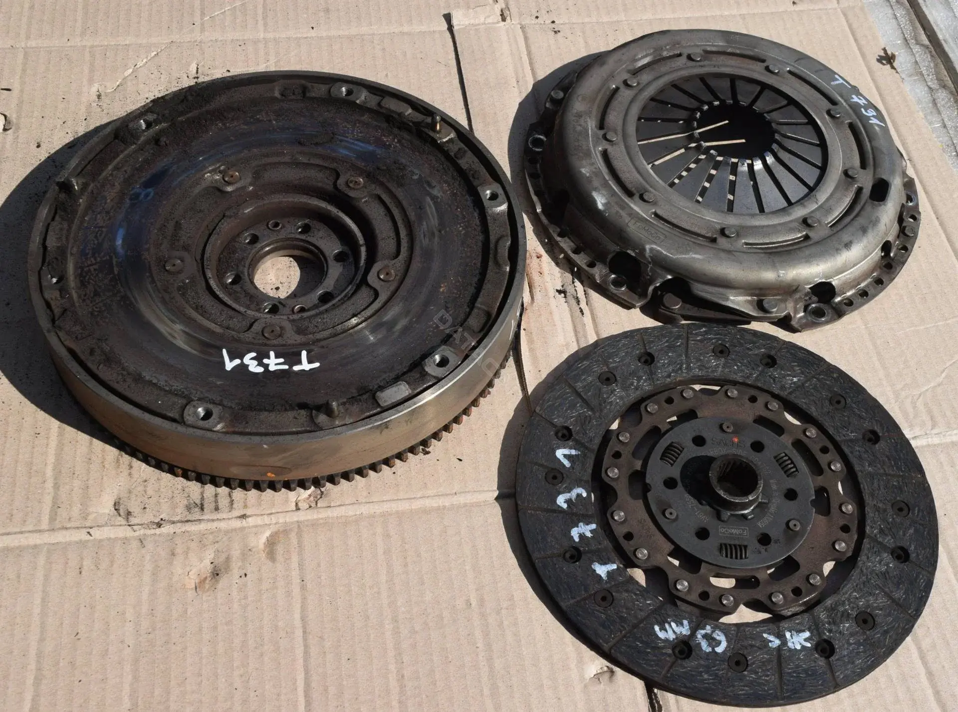 Комплект сцепления AV617550C1B
