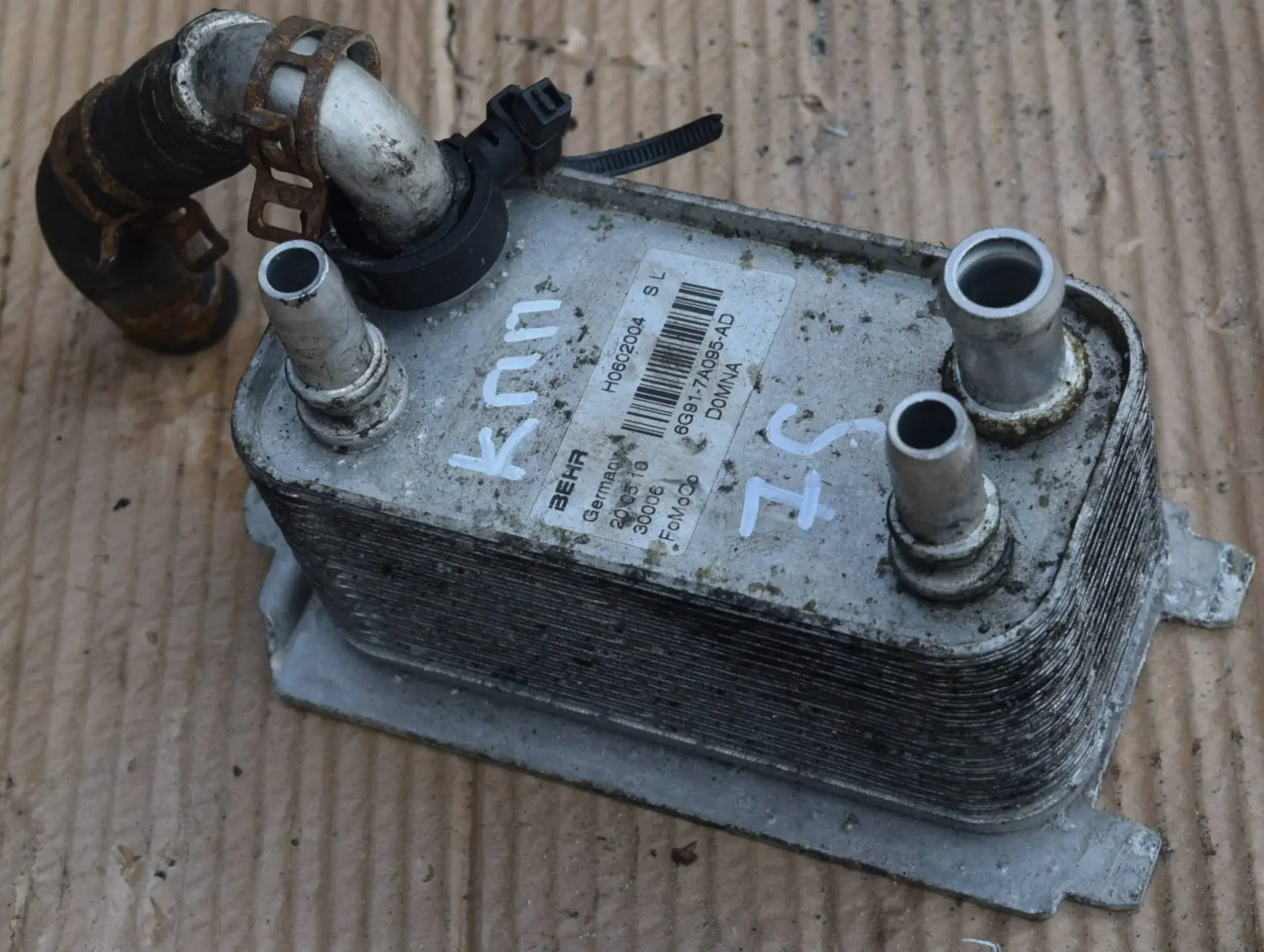 Радиатор АКПП 6G917A095AD