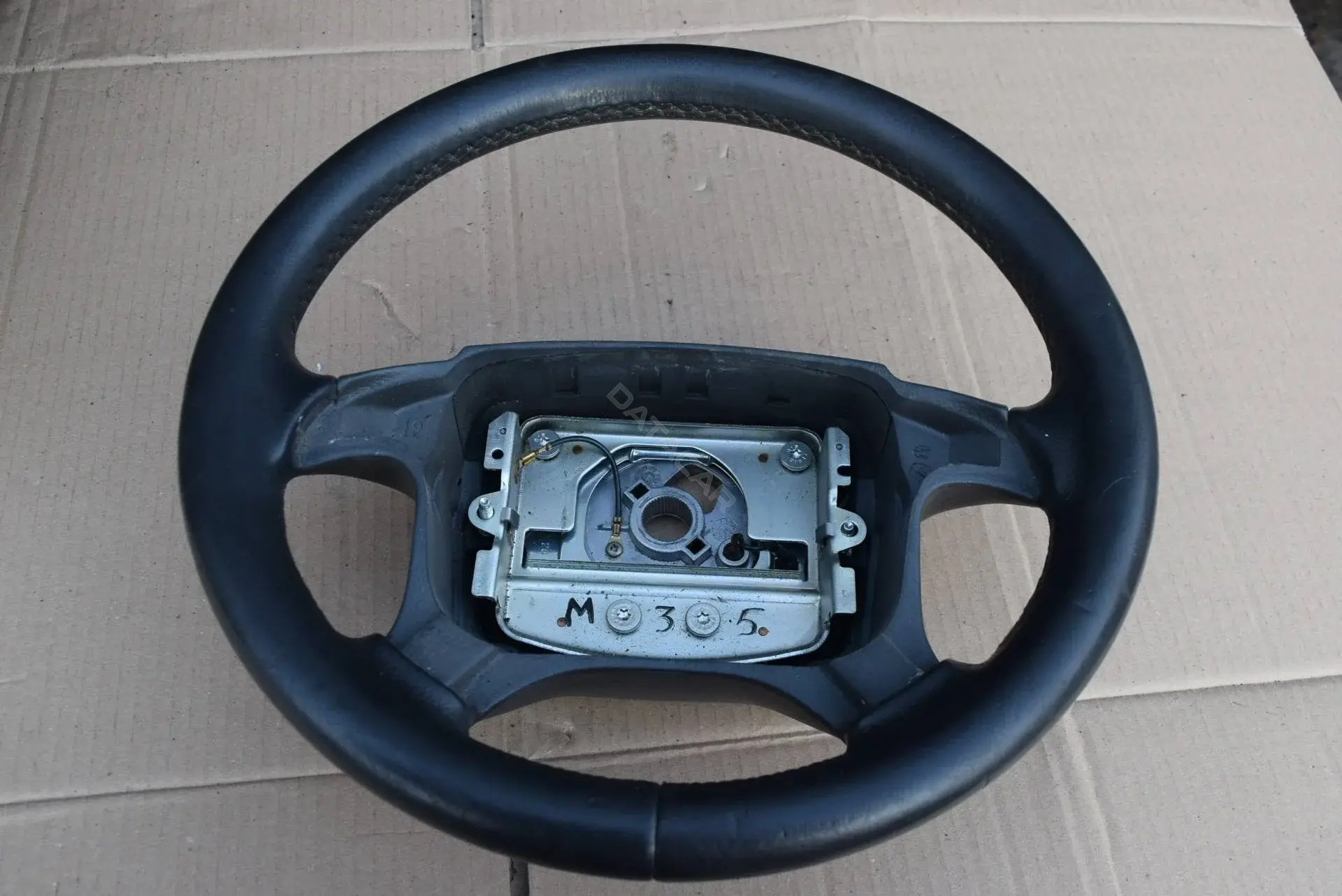 Руль 9475290