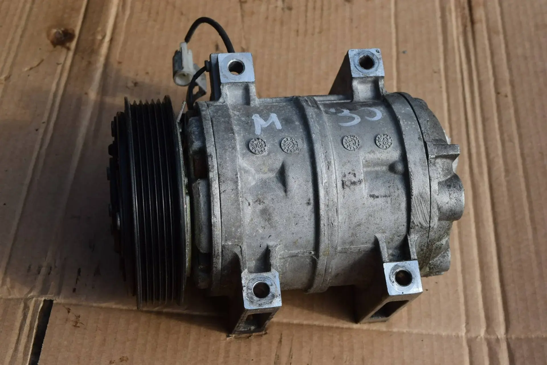 Компрессор кондиционера M35-17-4-1