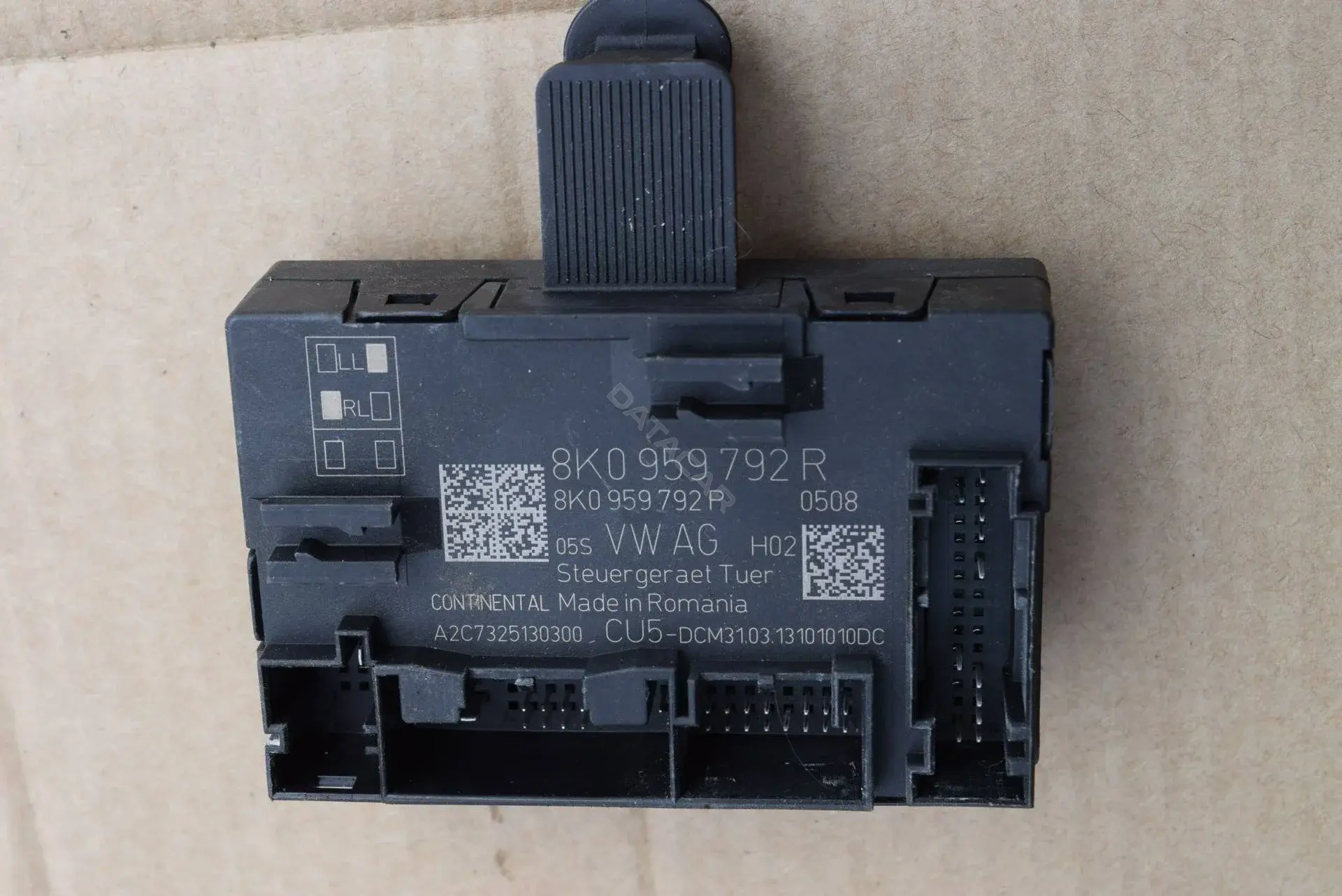 Блок управления двери 8K0959792R