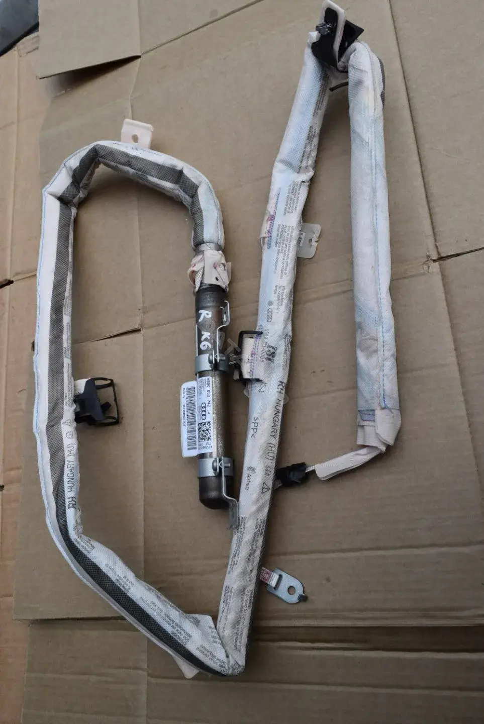 Подушка безопасности 8R0880742J