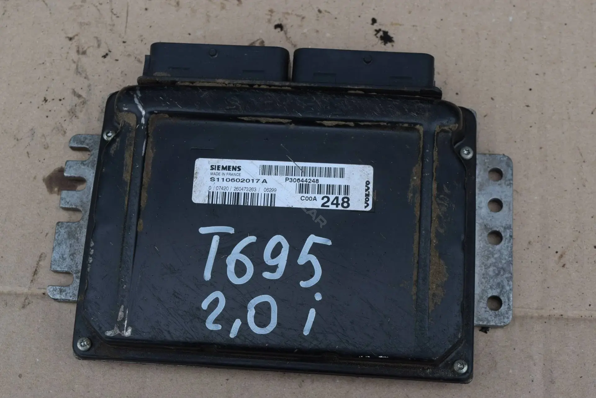 Блок управления двигателем 30644248, P30644248, S11002017A