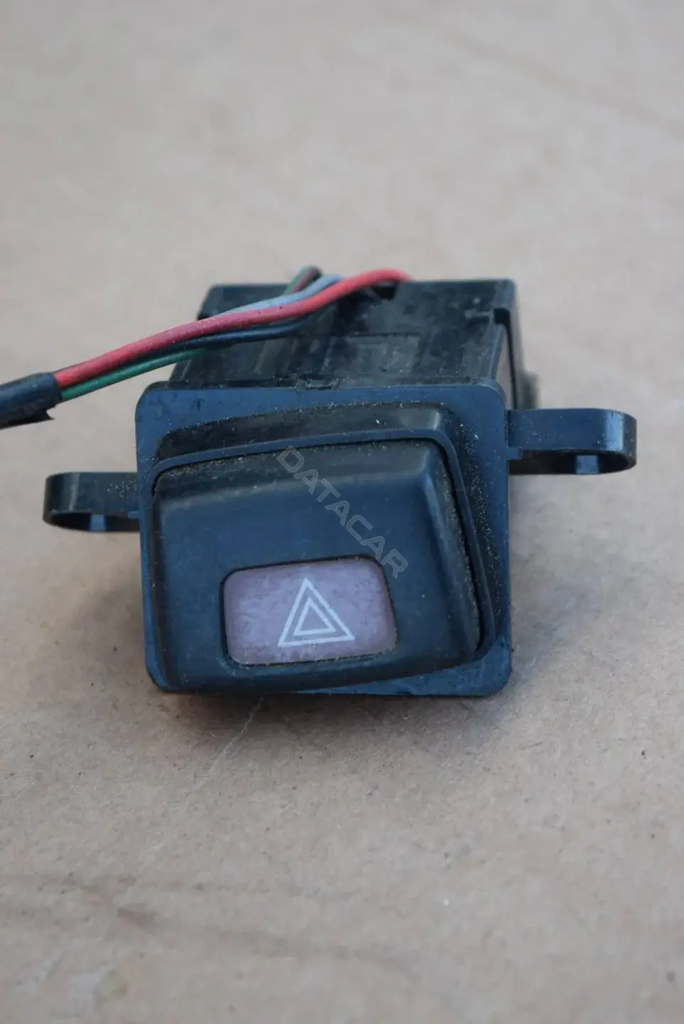 Кнопка аварийки SP570