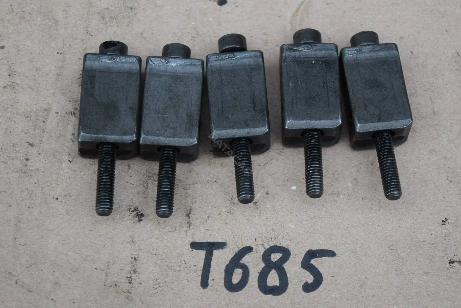 Крепление форсунки T685-17-19-1