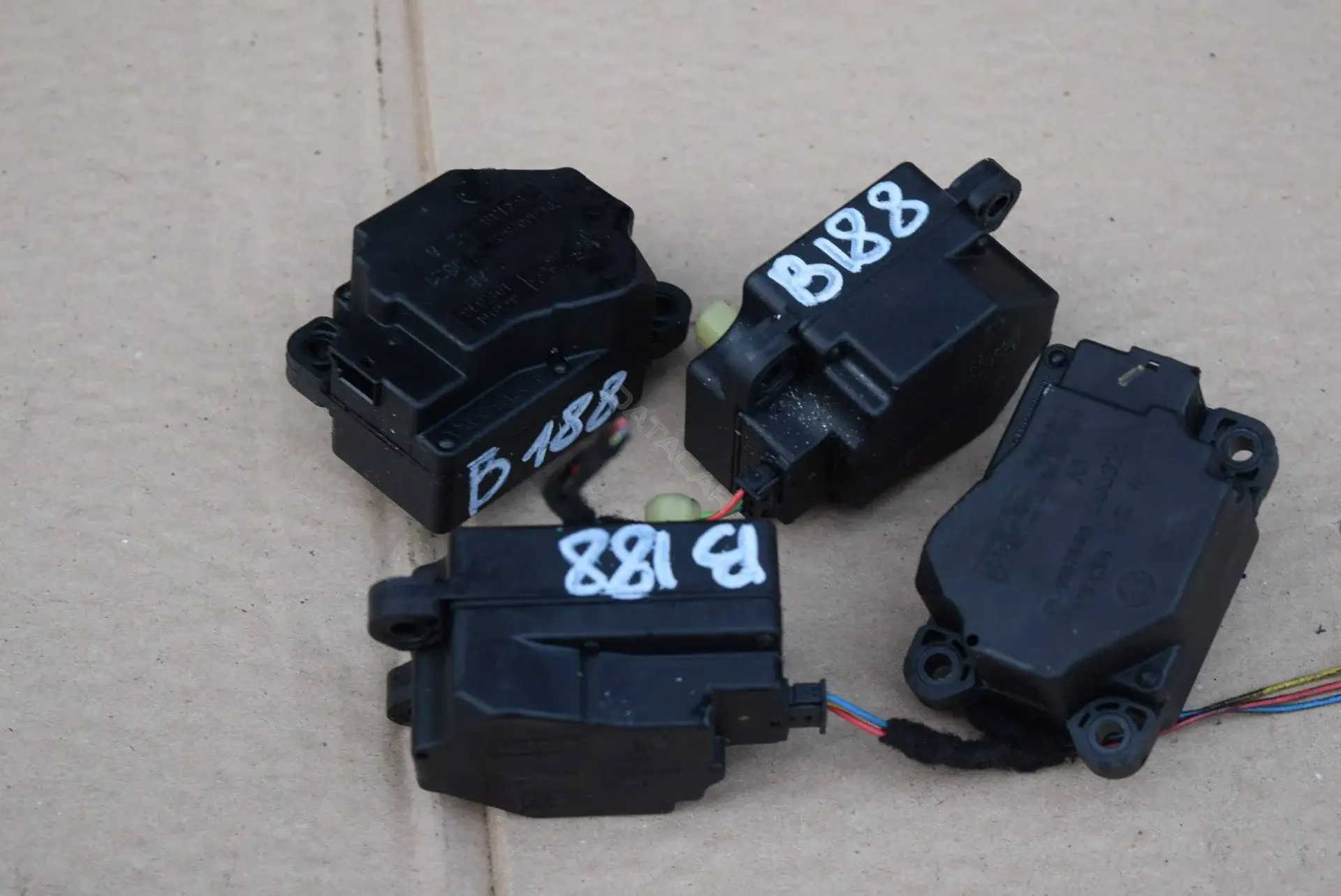 Мотор заслонки печки 6G9N19E616AB