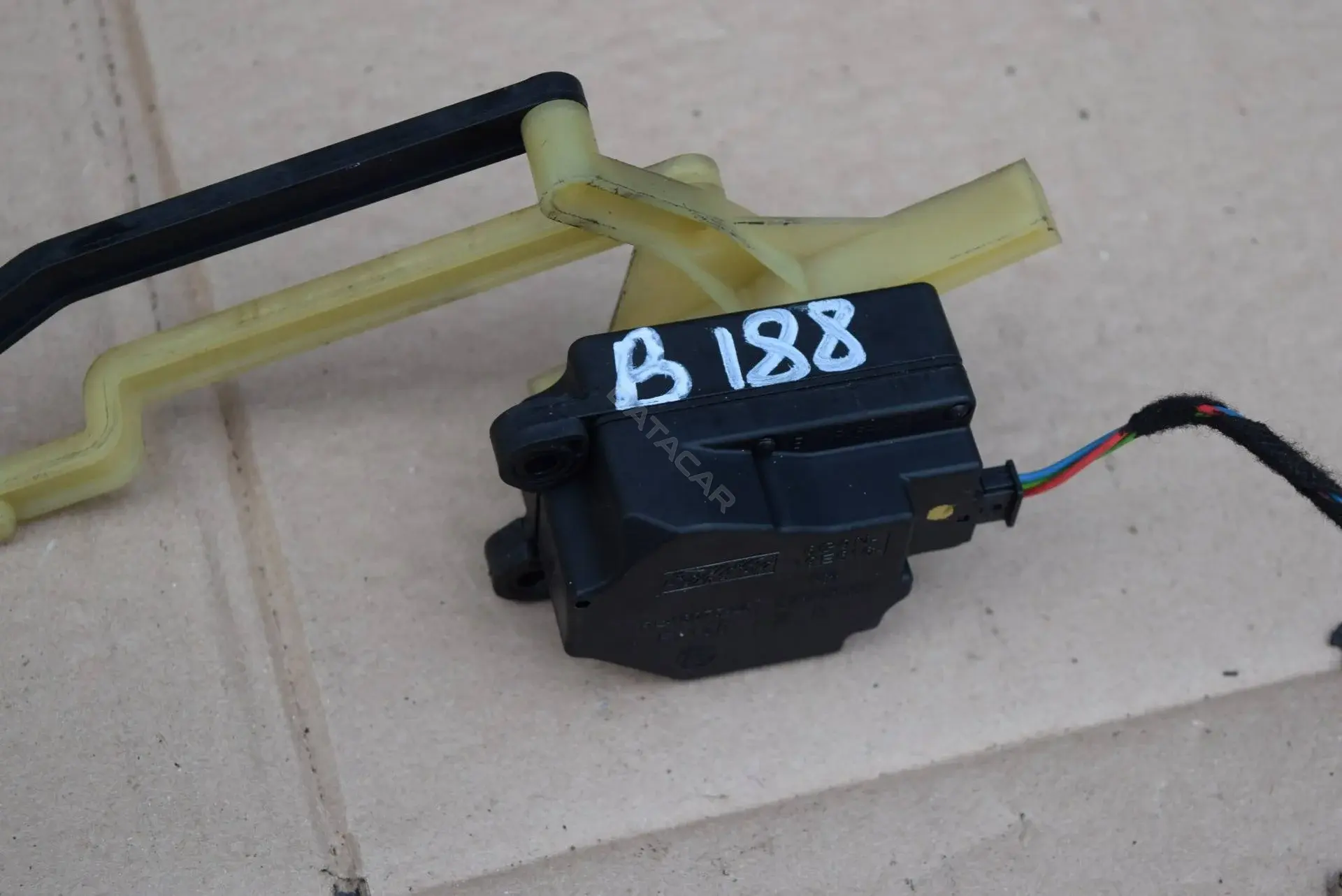 Мотор заслонки печки 6G9N19E616AB
