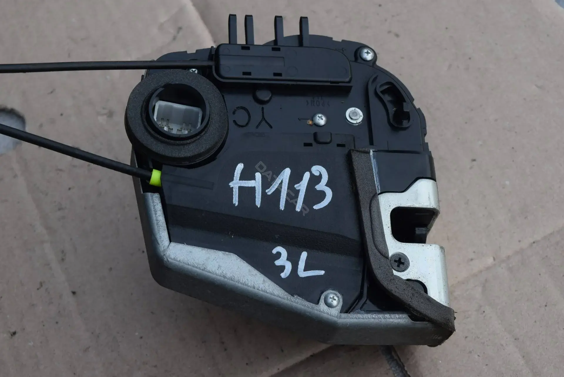 Замок двери H113-29-22-2