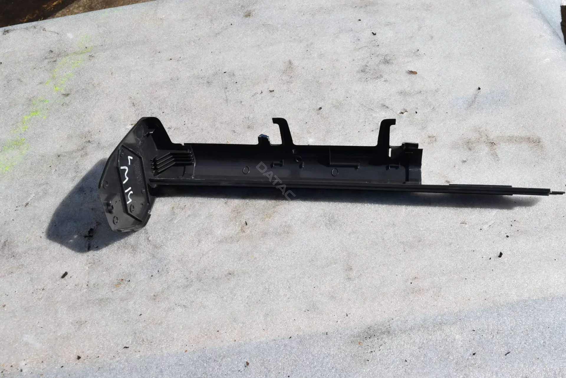 Накладка боковая на сиденье M14-87-1P-5