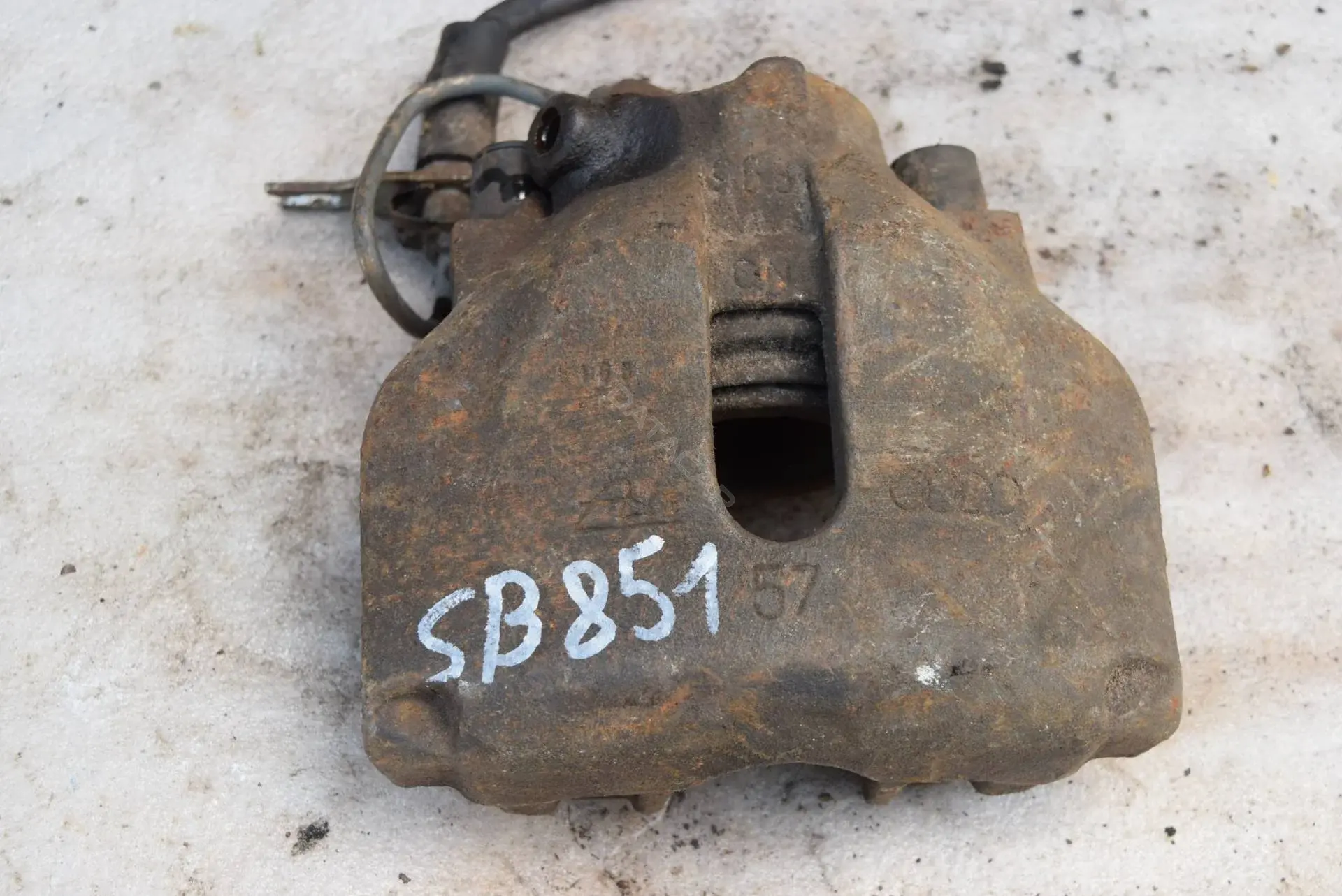 Суппорт тормозной SB851