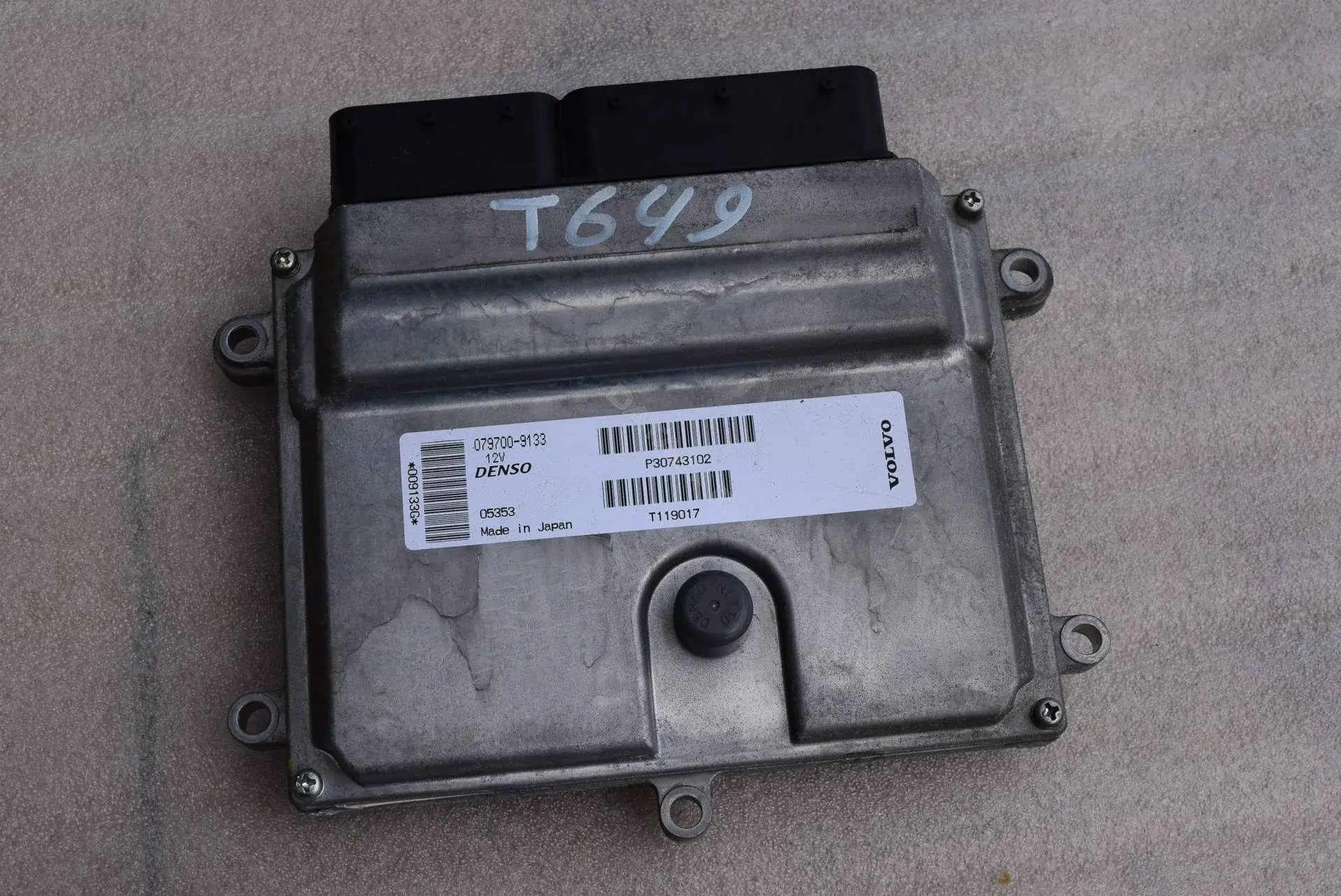 Блок управления двигателем 0797009133, 30743102, P30743102