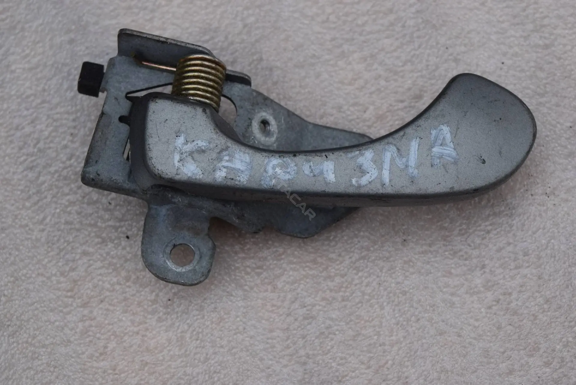 Ручка двери MR288395