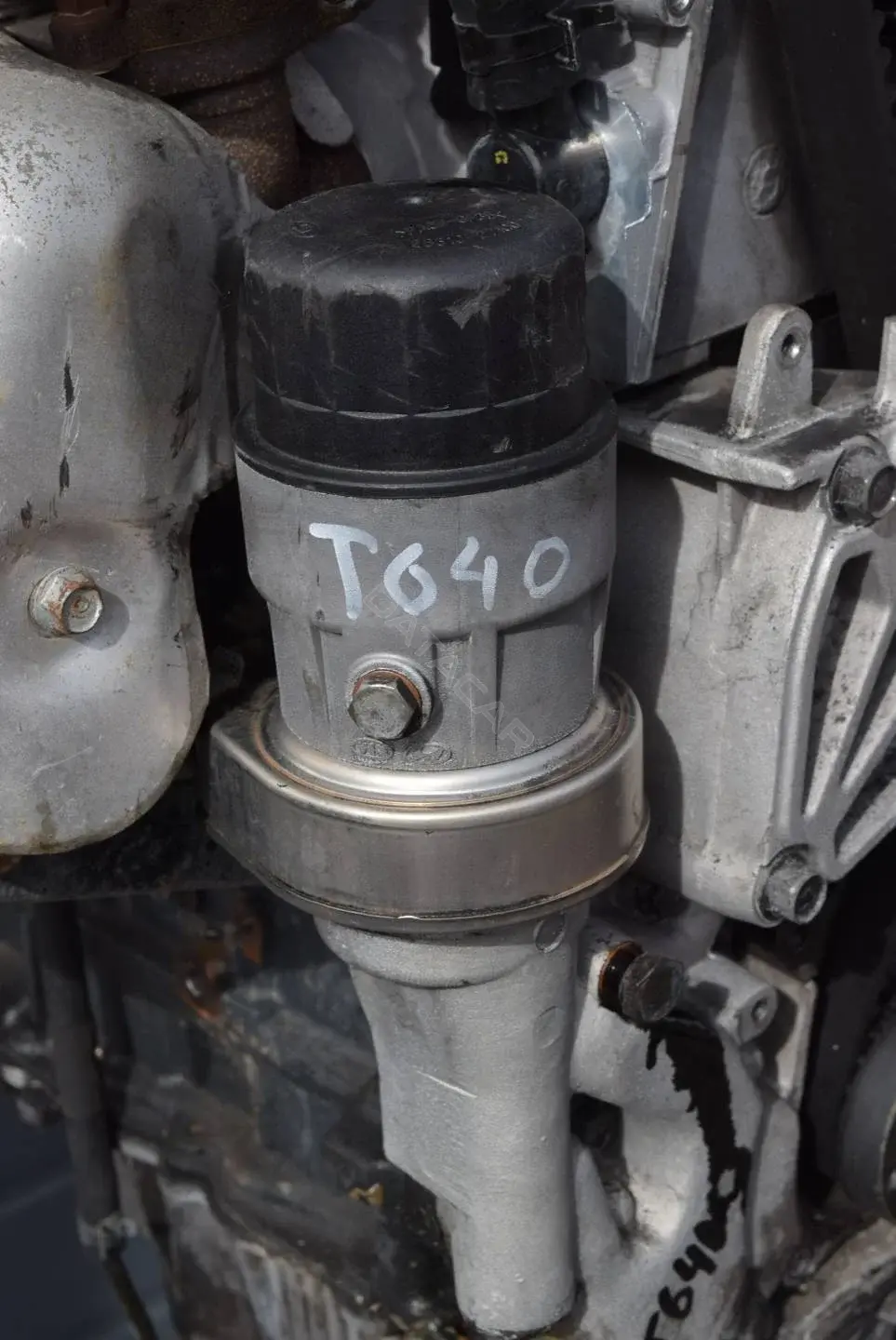 Масляный радиатор двигателя T640-17-62-1