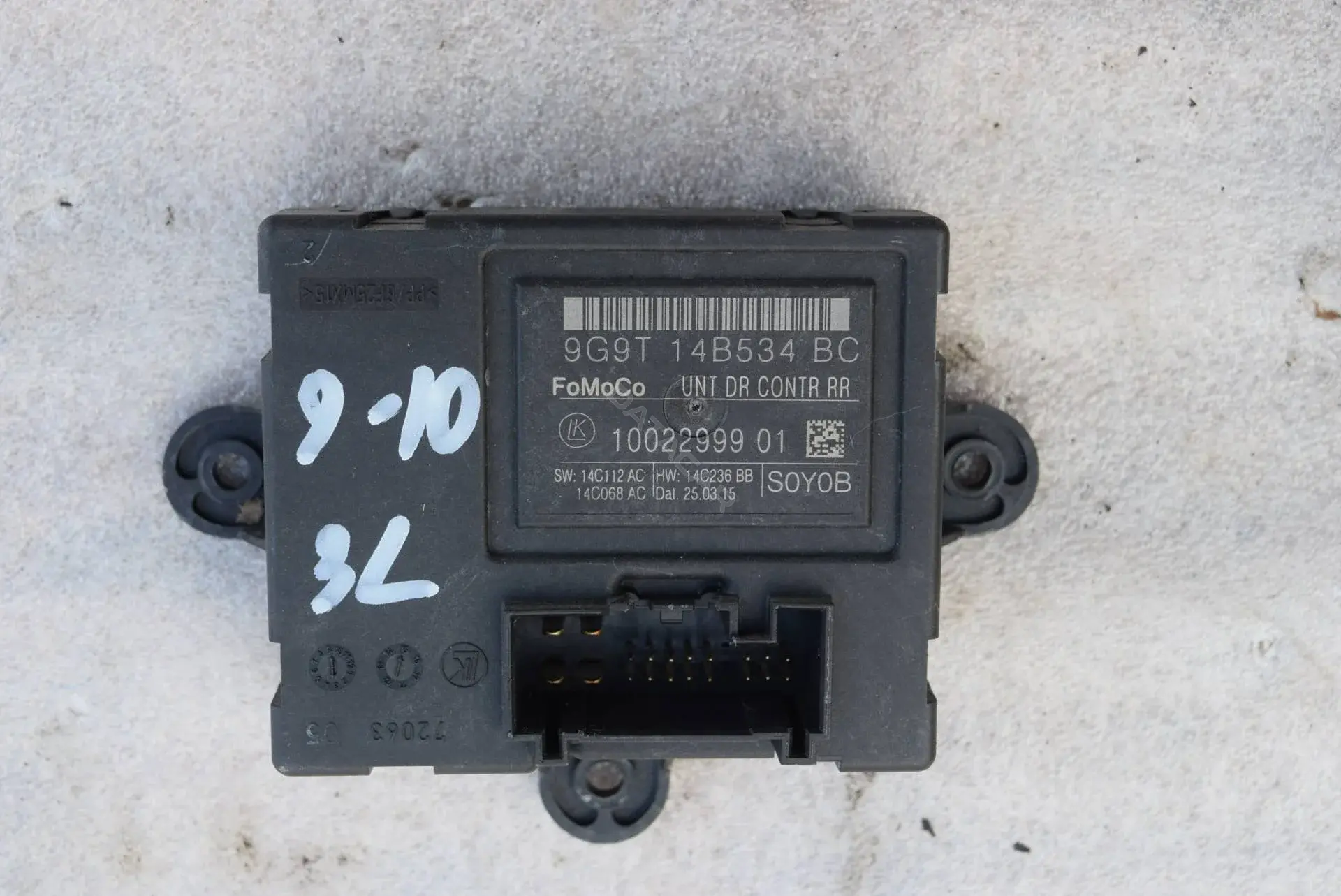 Блок управления двери 9G9T14B534BC