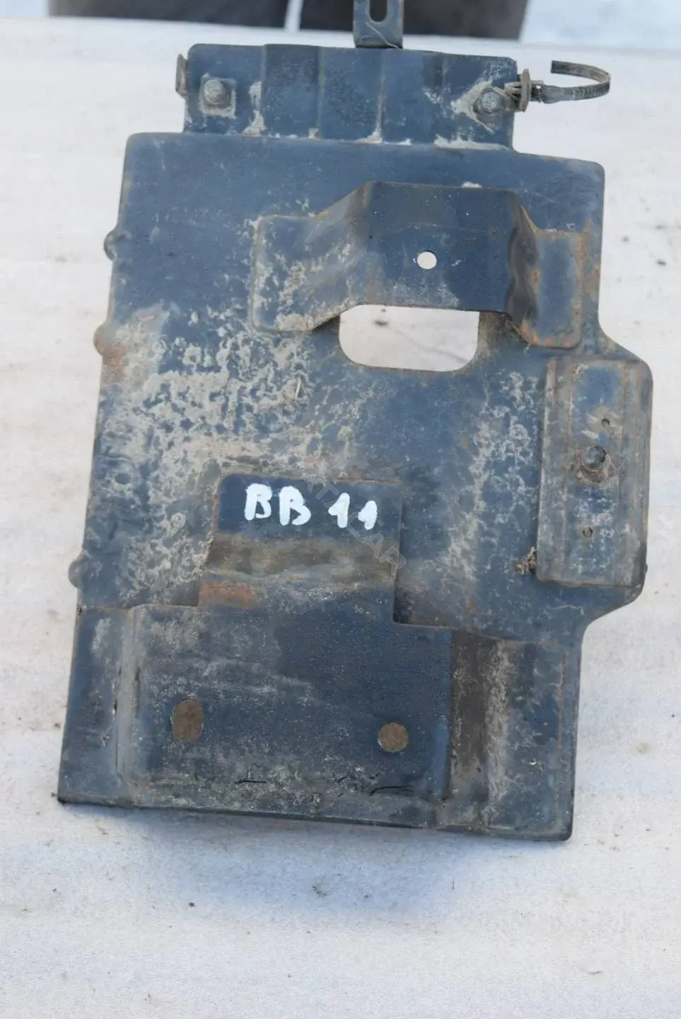 Полка аккумулятора BB11-358-1-1