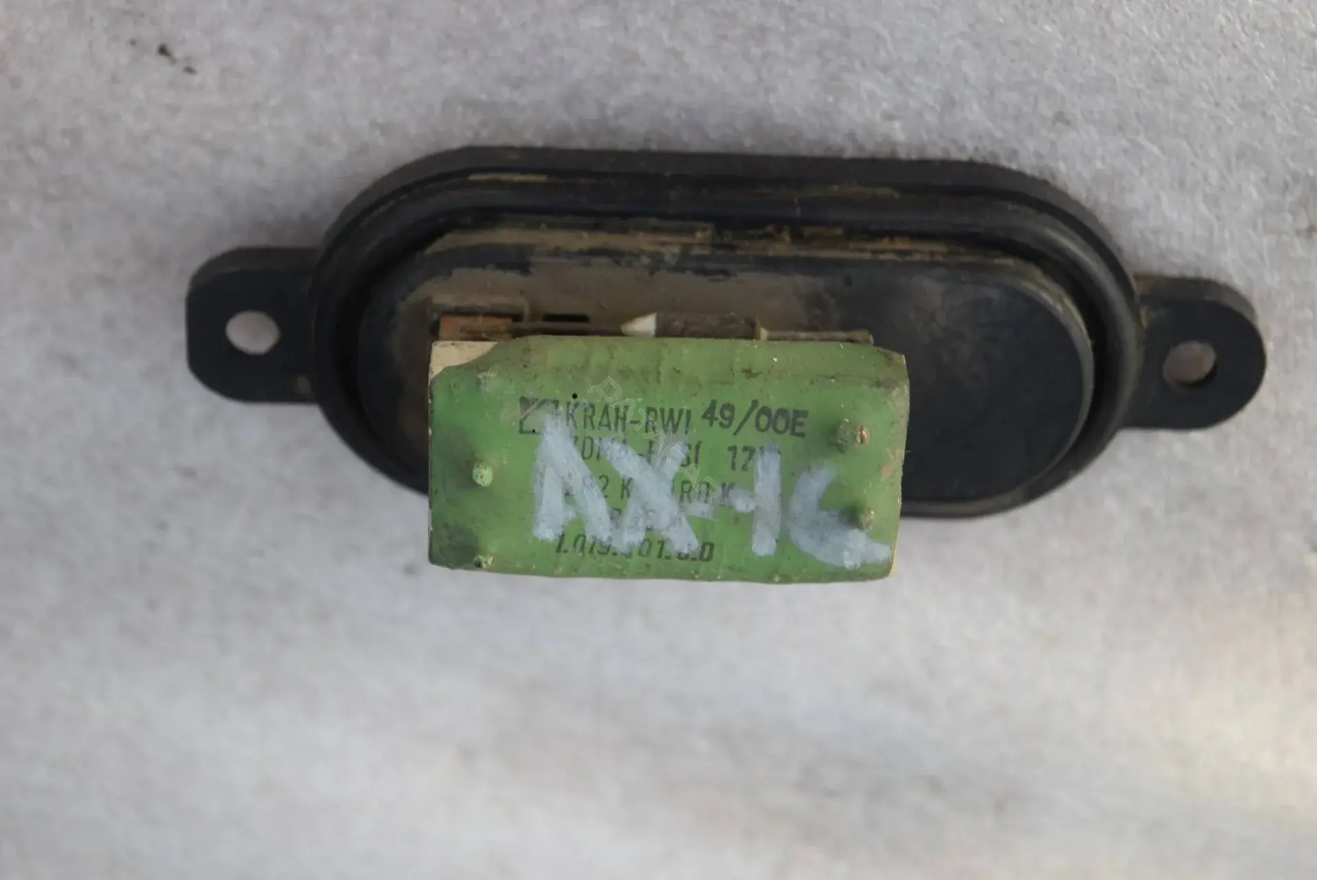 Резистор печки AX16-311-3-1