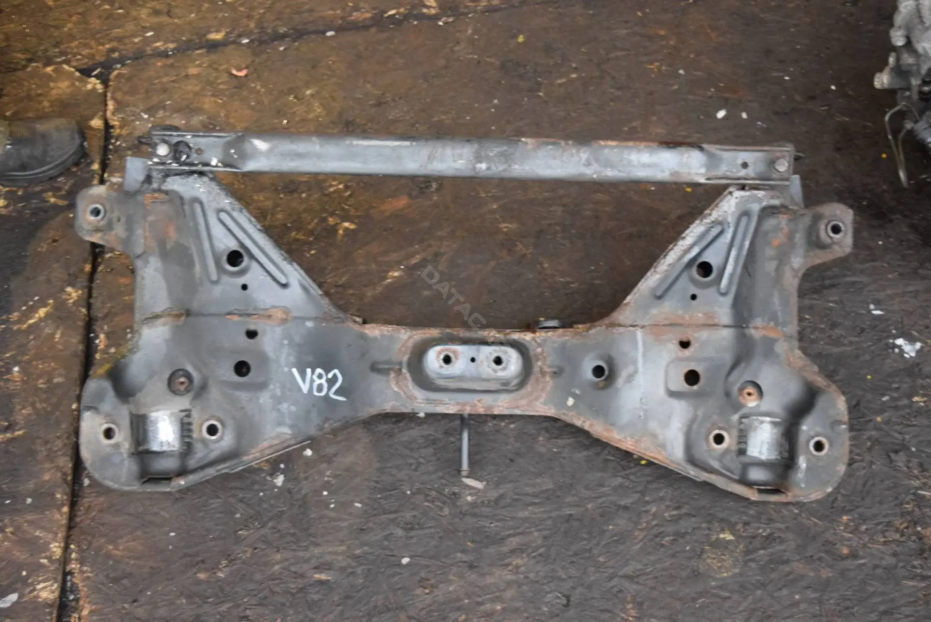 Подрамник V82-71-1
