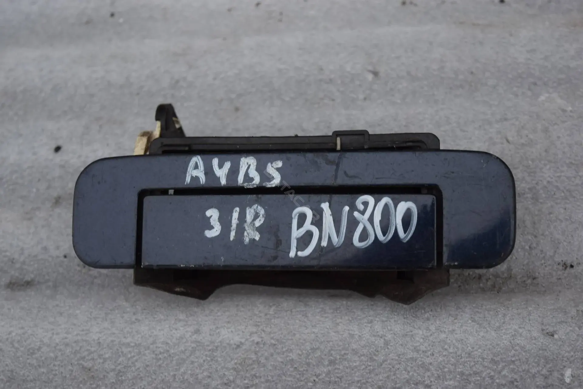 Ручка двери 4A0839206