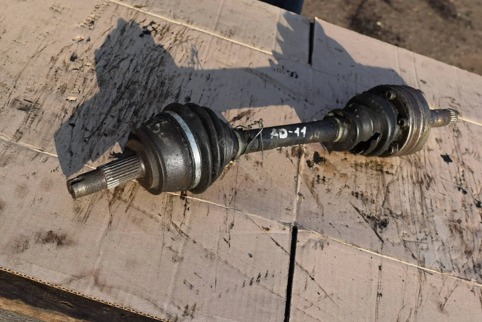 Приводной вал / Полуось AD11-73-2