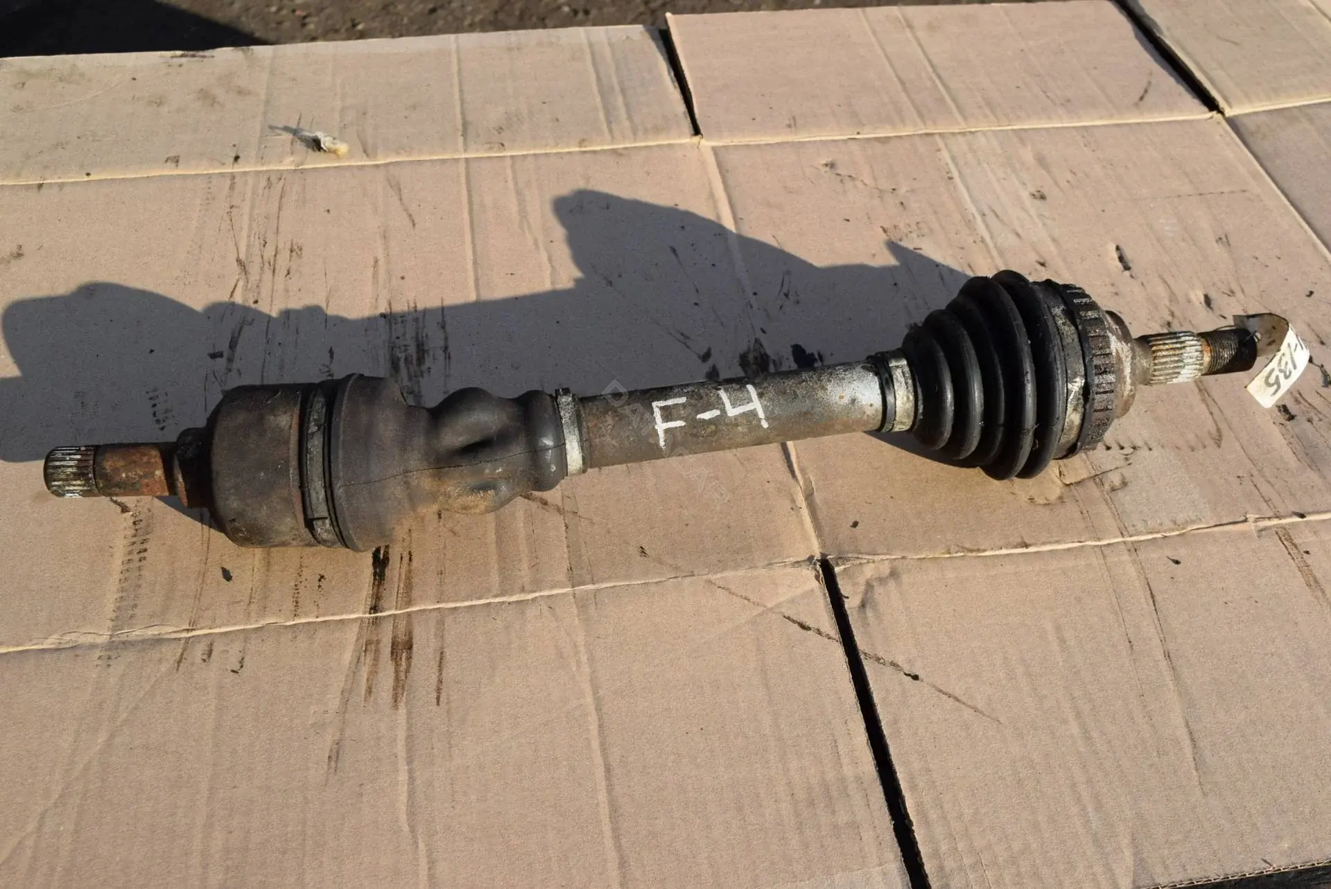 Приводной вал / Полуось F4-73-1