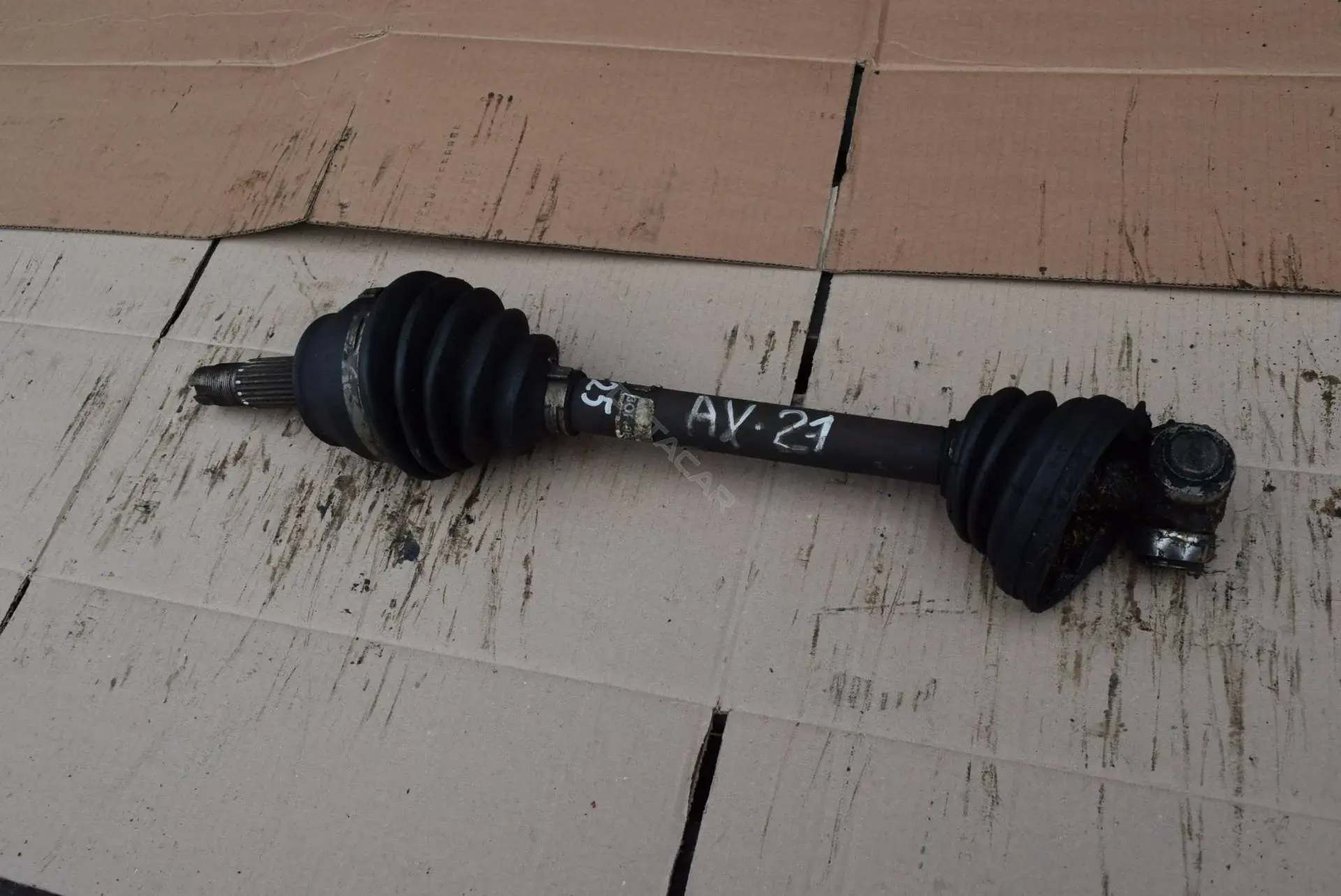 Приводной вал / Полуось AX21-73-2