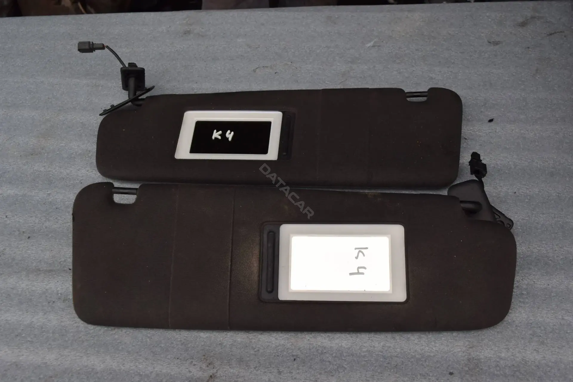 Козырек солнцезащитный 4L0857551, 4L0857552