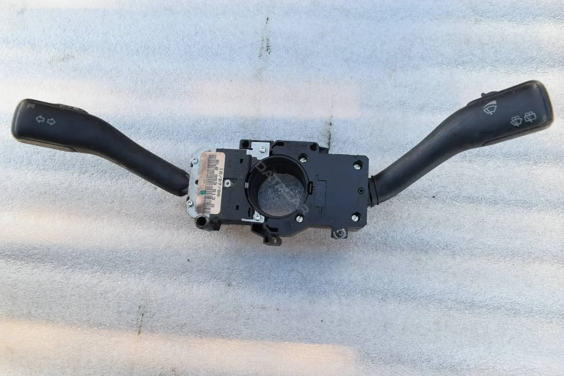 Переключатель подрулевой 8L0953513G