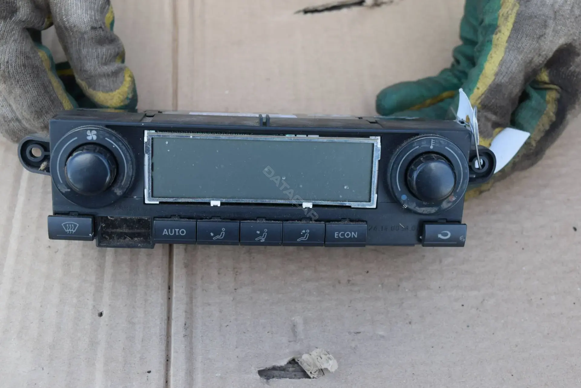 Блок управления климат-контролем 6L0820043B