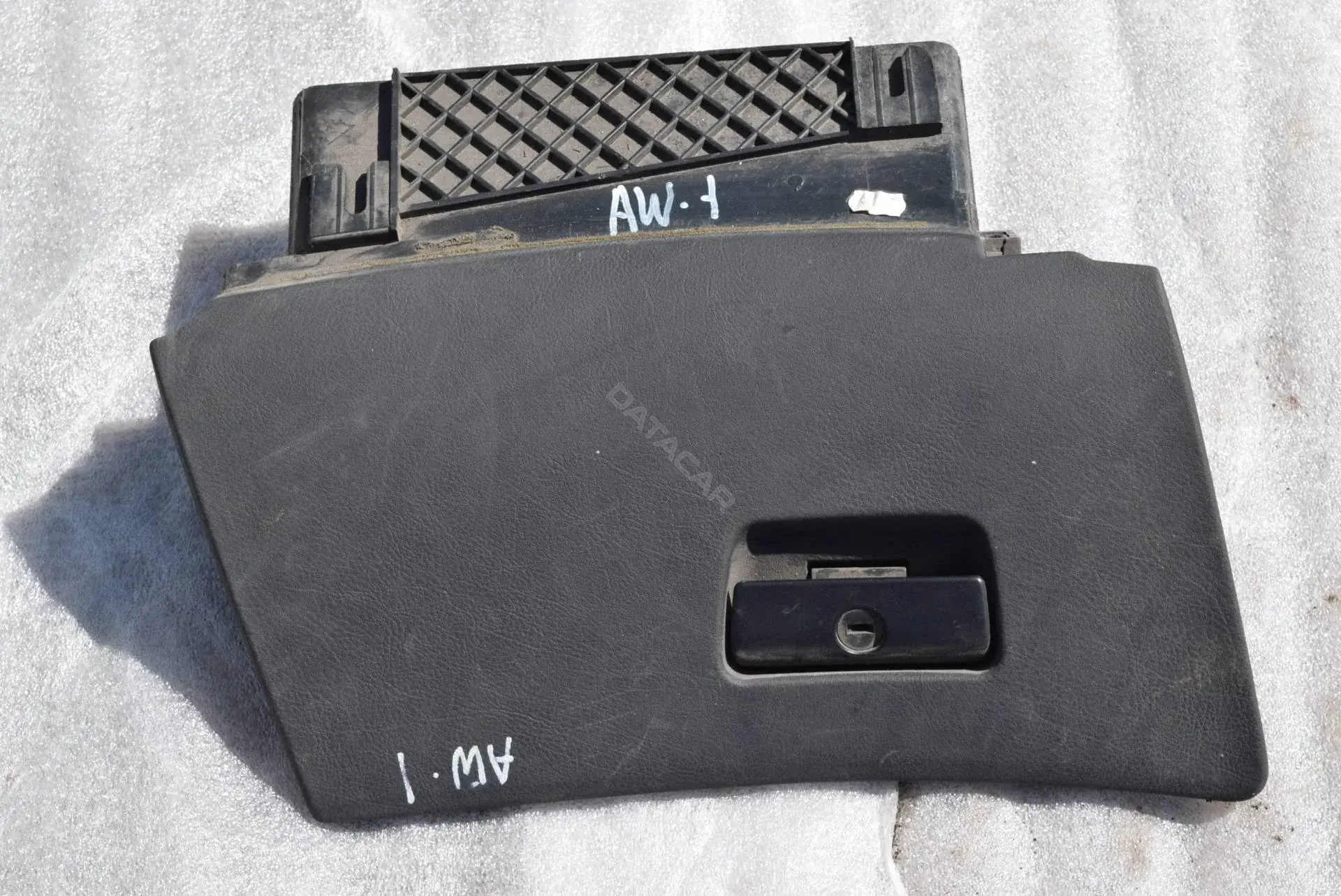 Бардачок AW1-207-1