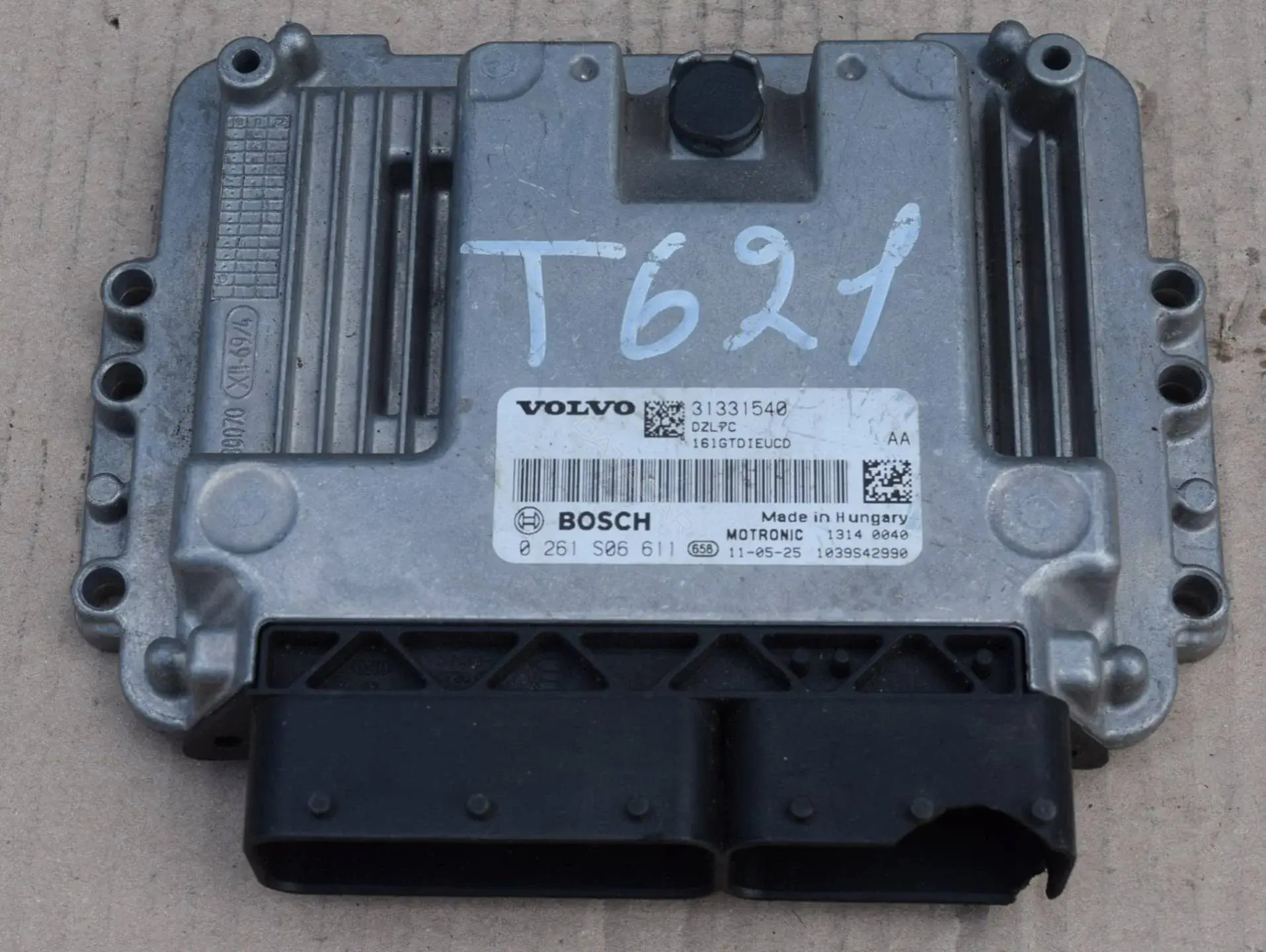Блок управления двигателем 0261S06611, 31331540