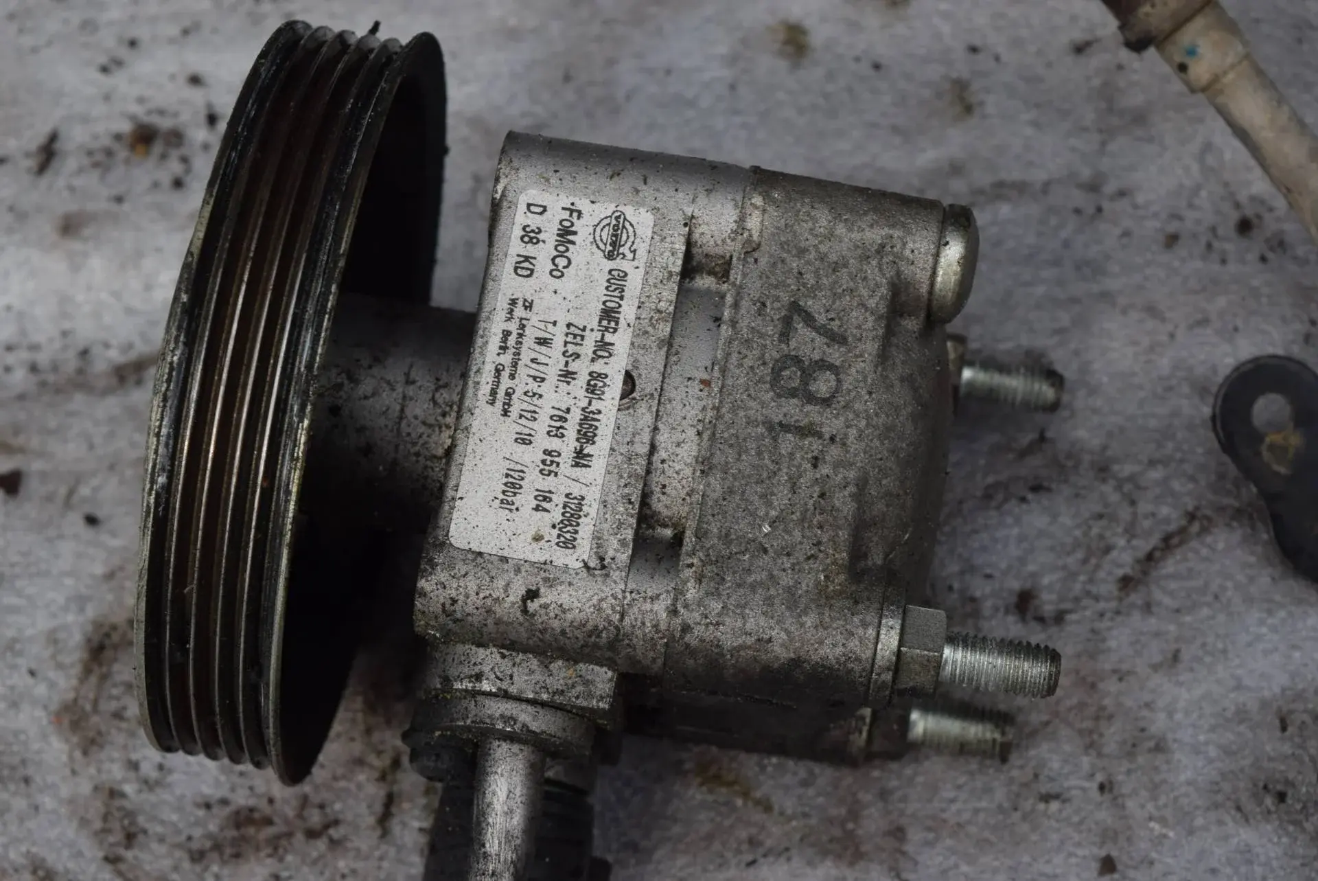 Насос гидроусилителя руля 31280320, 8G913A696NA