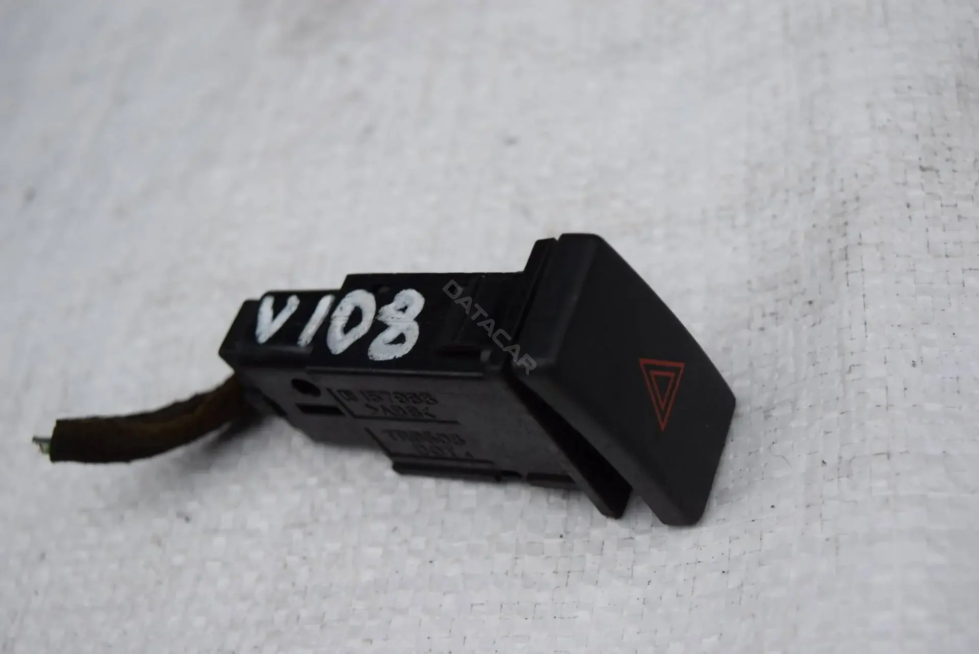 Кнопка аварийки V108-180-1