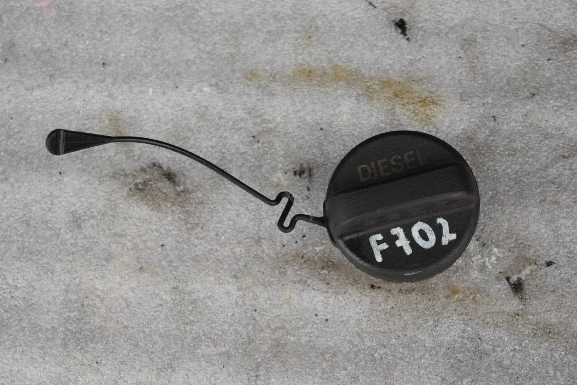 Крышка топливного бака F702-87-1