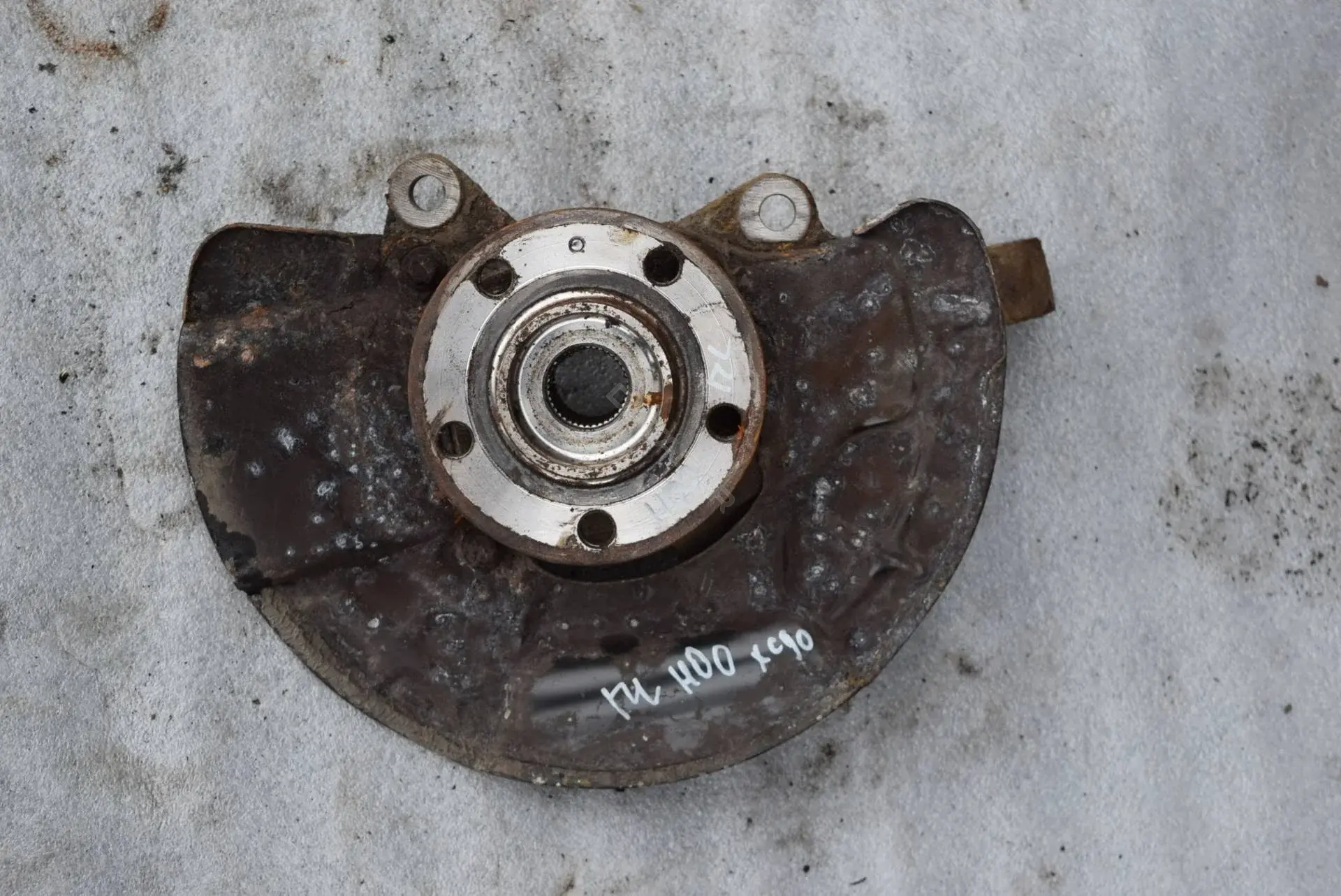 Ступица колеса H1000-74-1-2