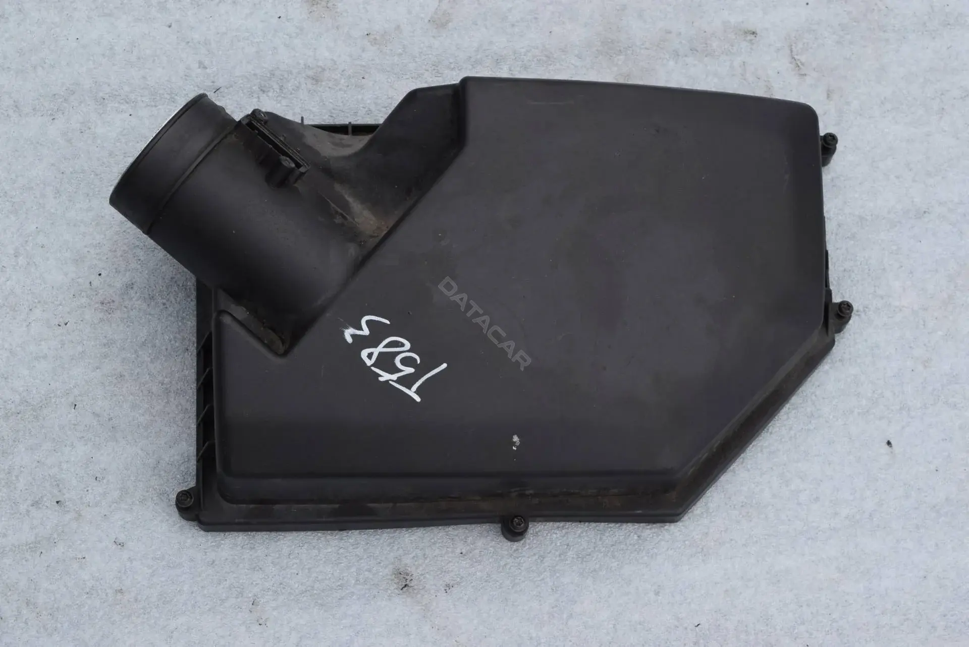Корпус воздушного фильтра T583-211-1