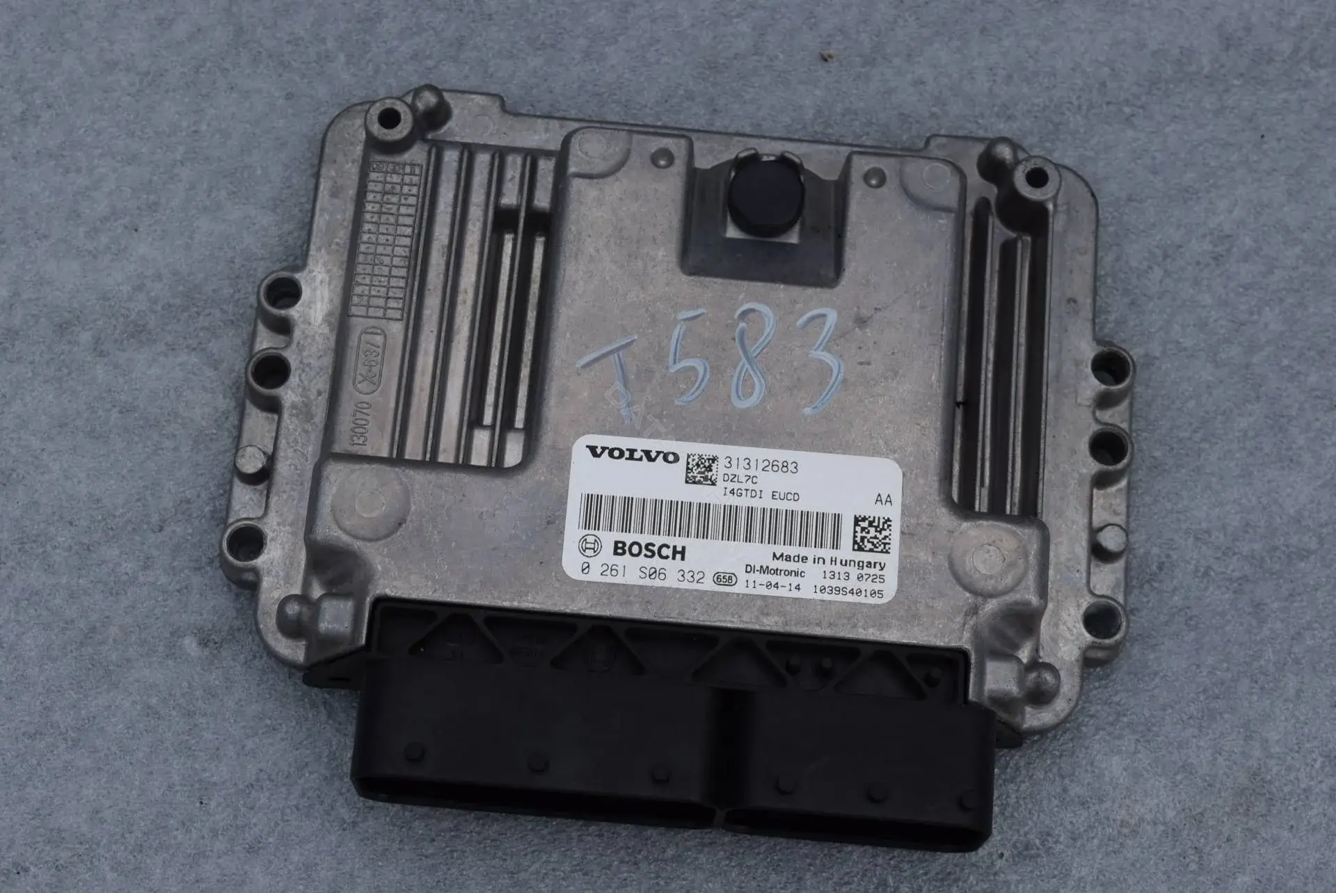 Блок управления двигателем 0261S06332, 31312683