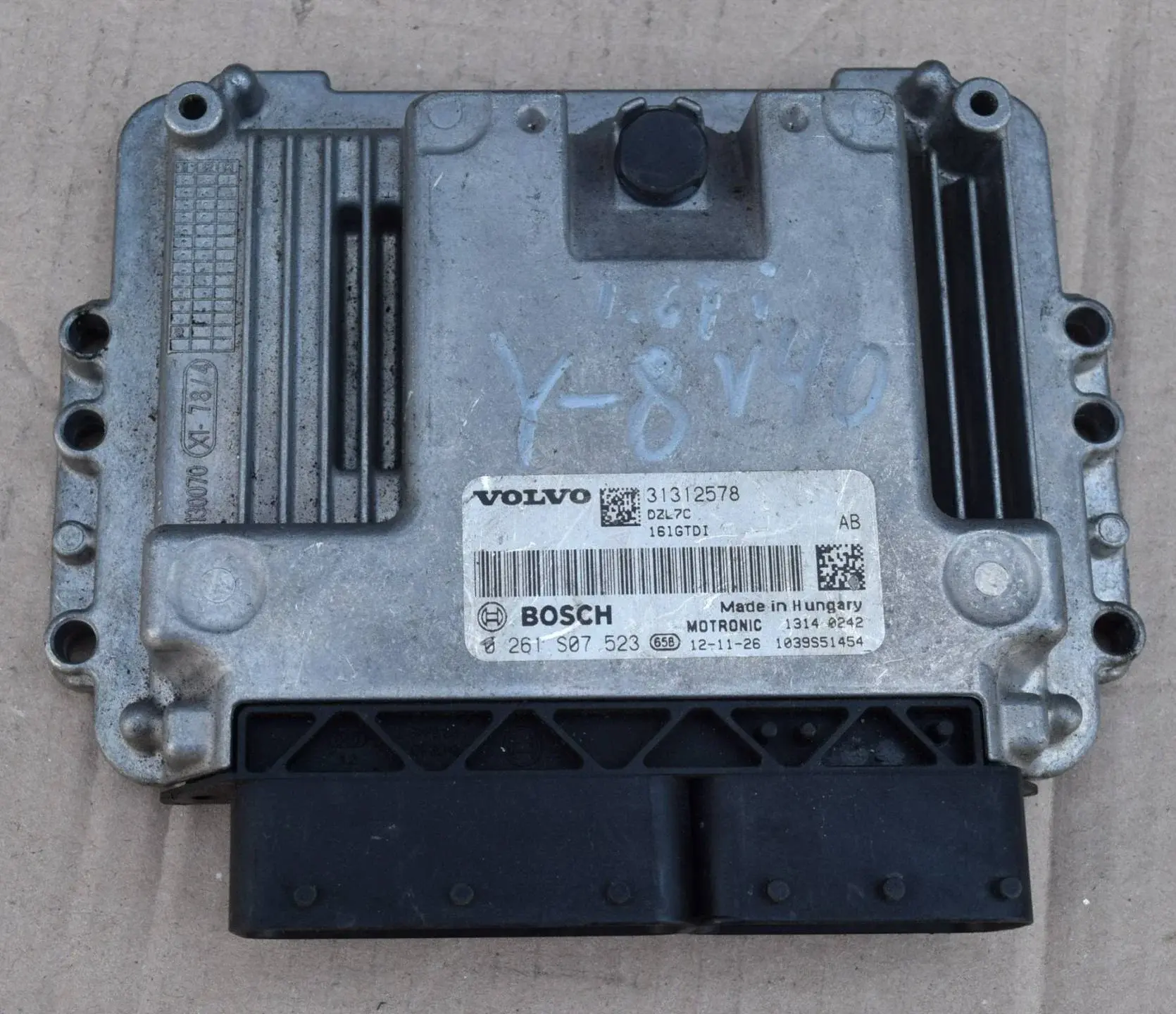 Блок управления двигателем 0261S07523, 31312578