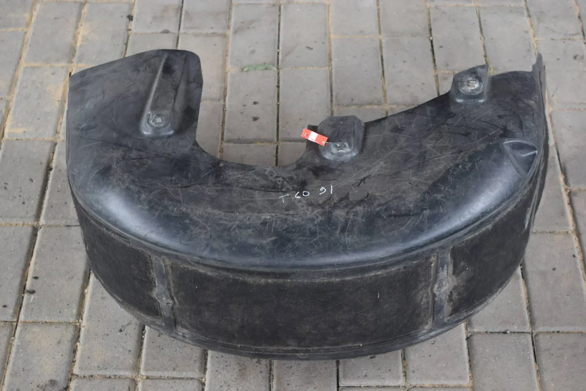 Подкрылок 08693296