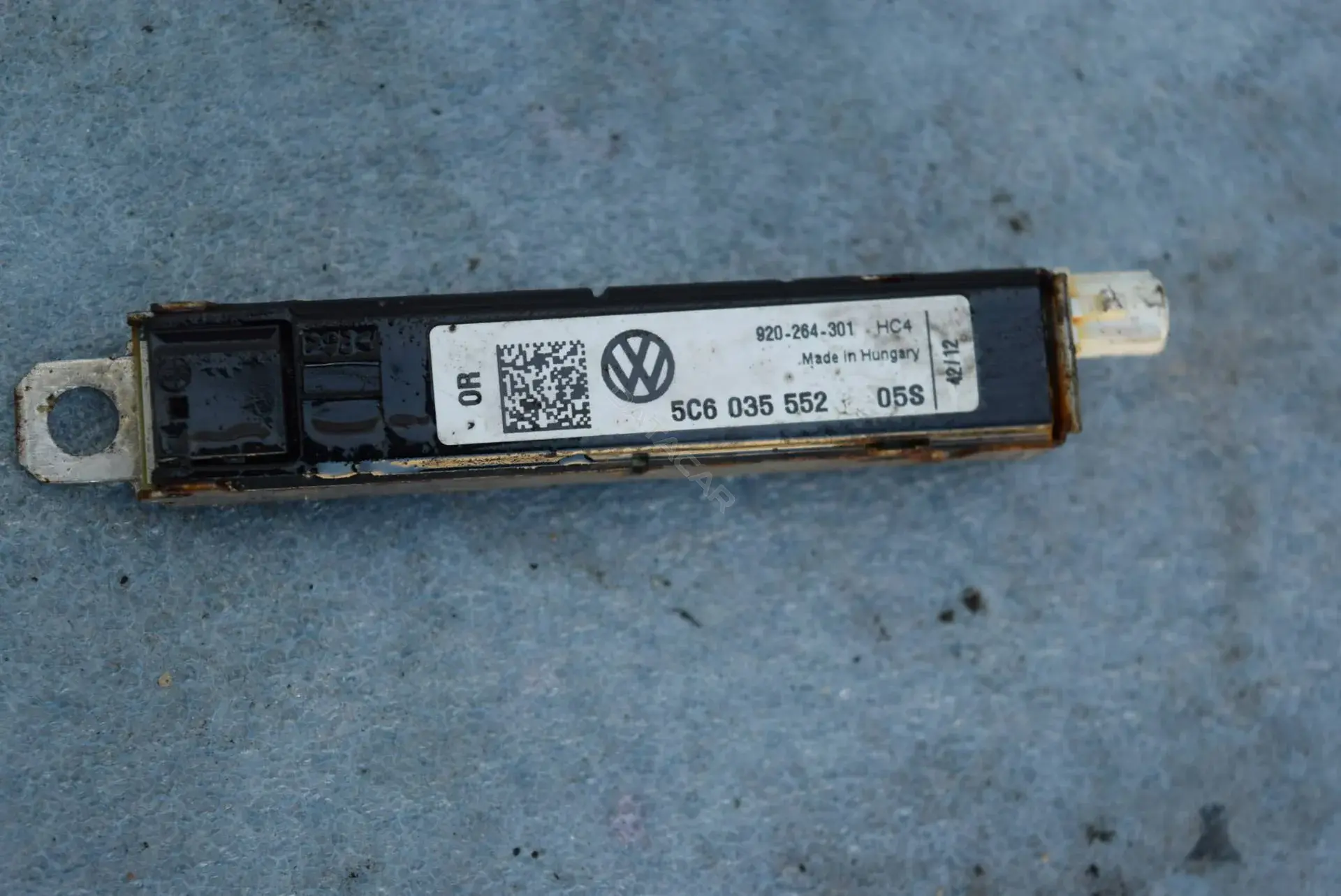 Усилитель антенны 5C6035552