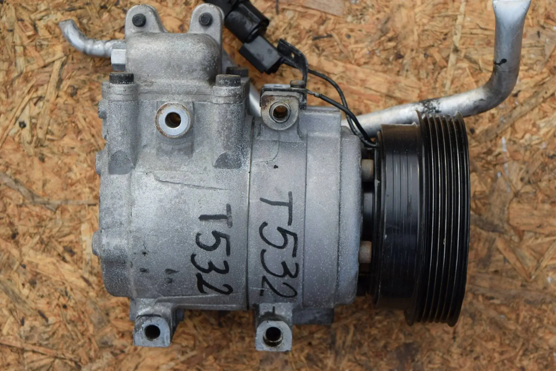 Компрессор кондиционера T532-17-4-1