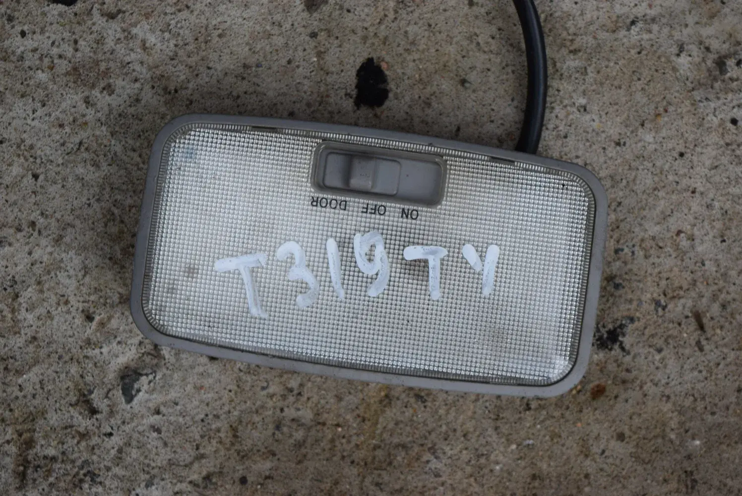 Плафон освещения салона T319-1-492-1