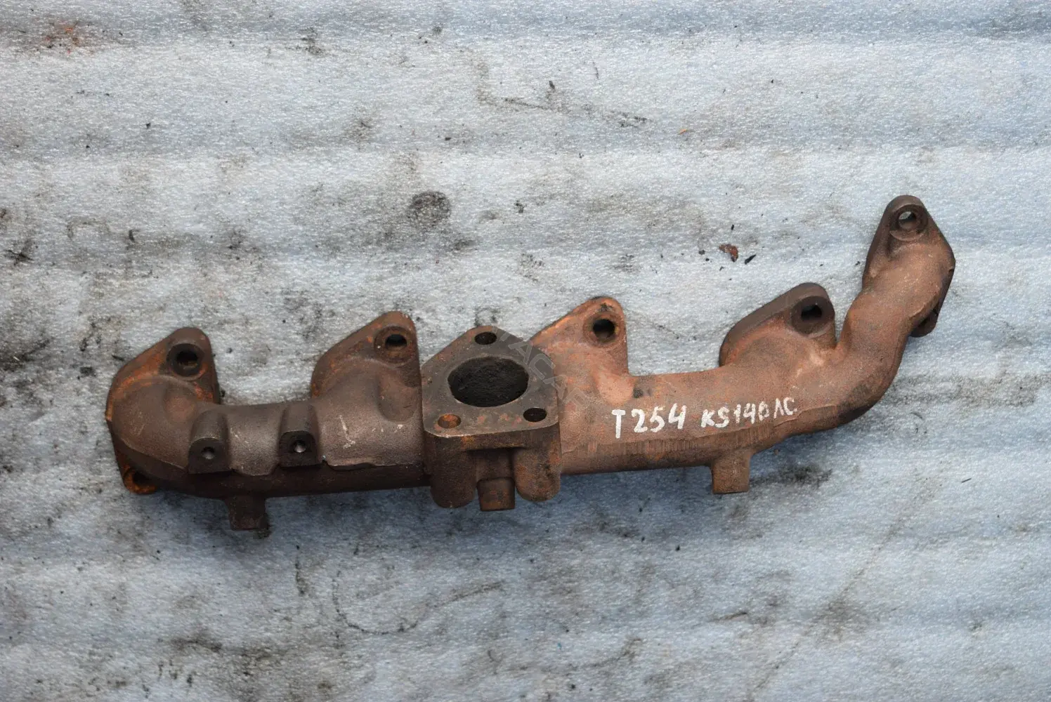 Выпускной коллектор T254