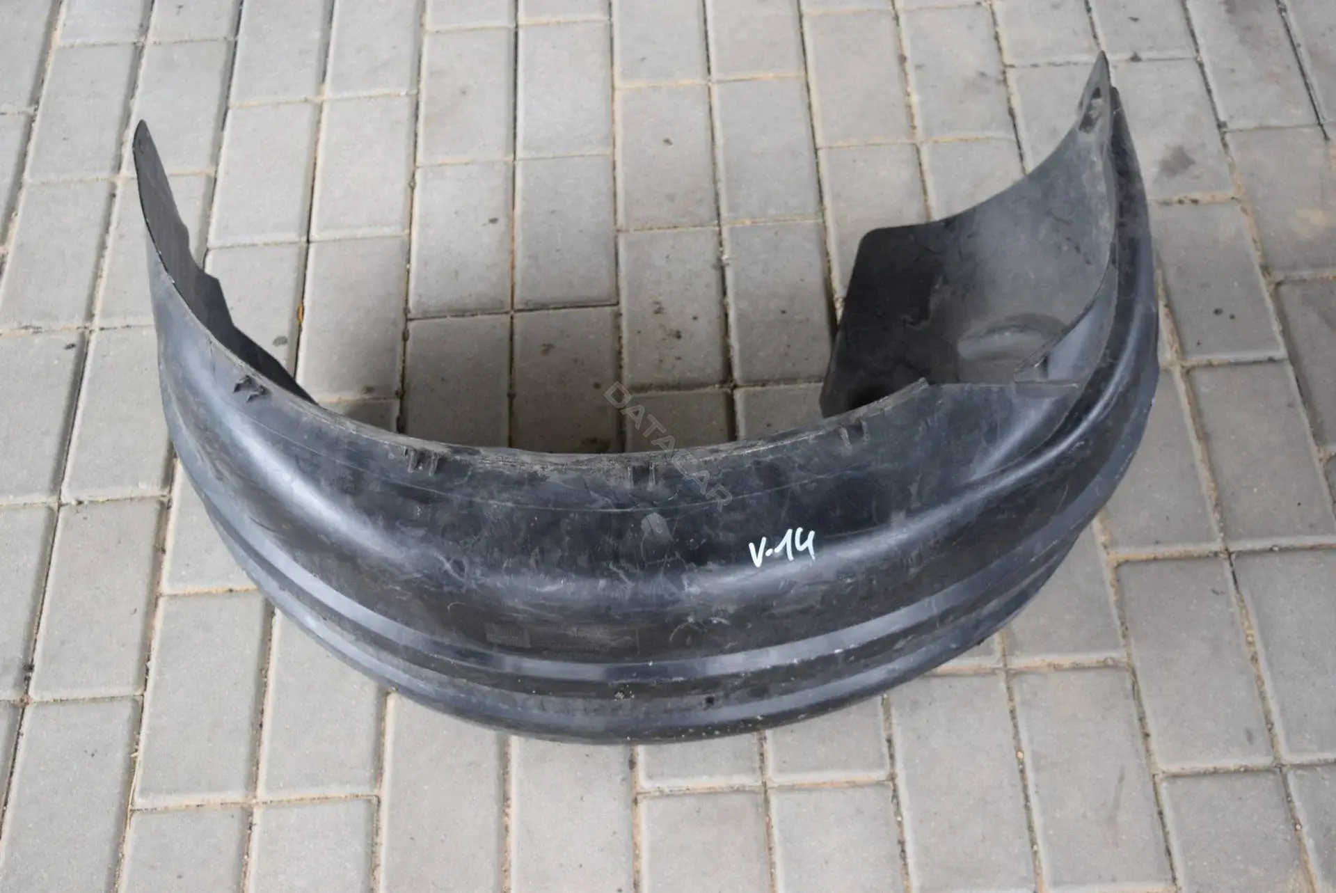 Подкрылок 08650272