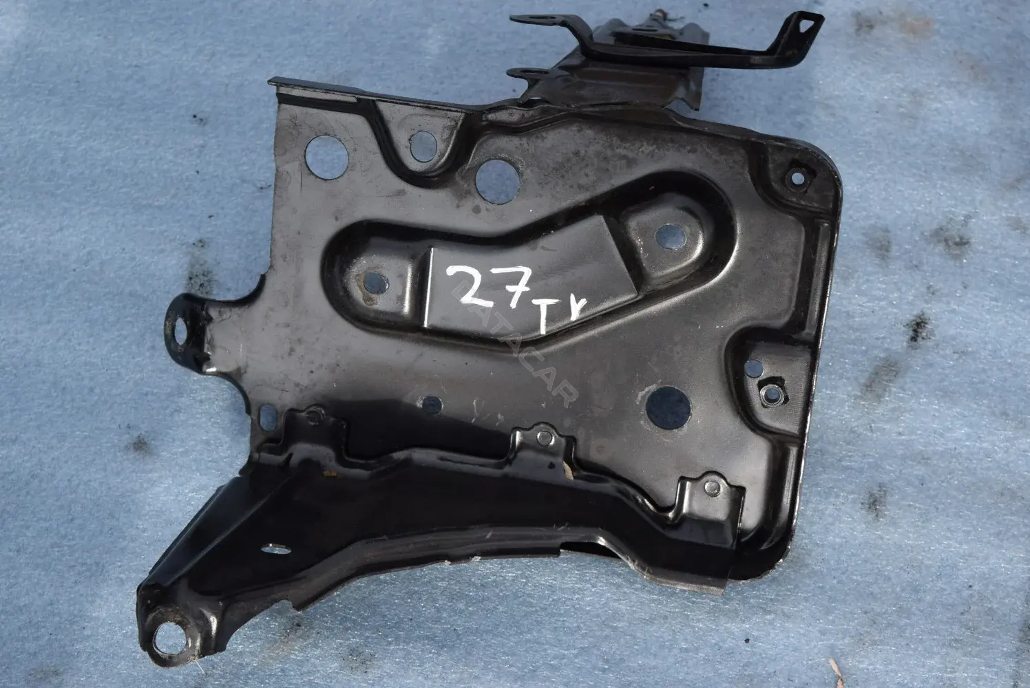 Полка аккумулятора H427-358-1-1