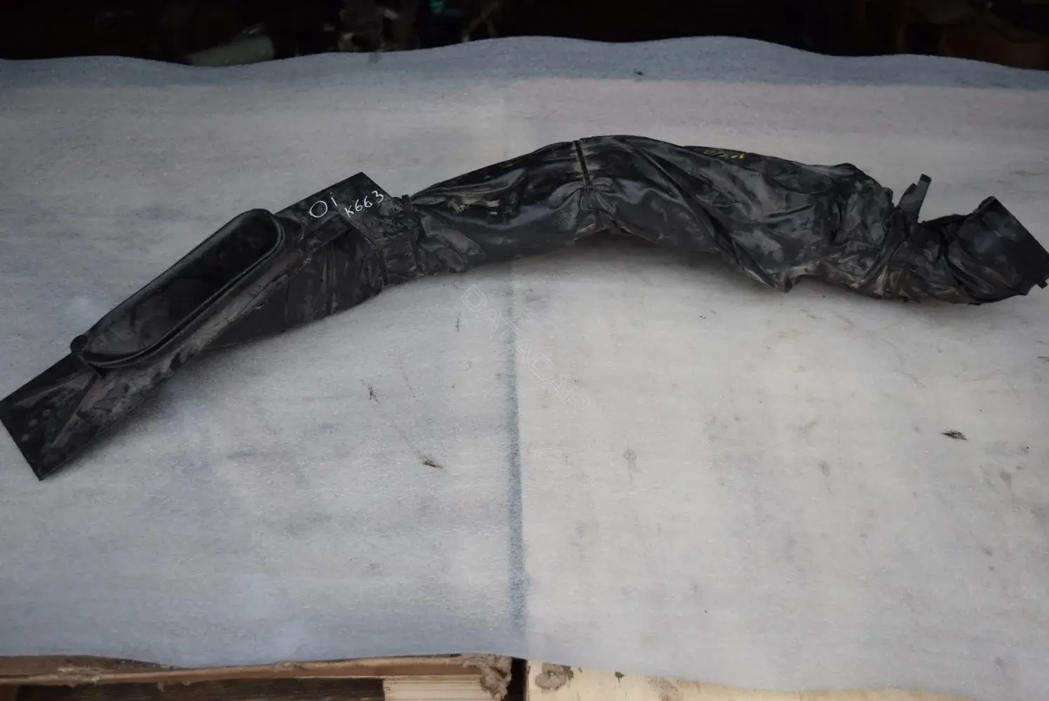 Воздухозаборник 13343579