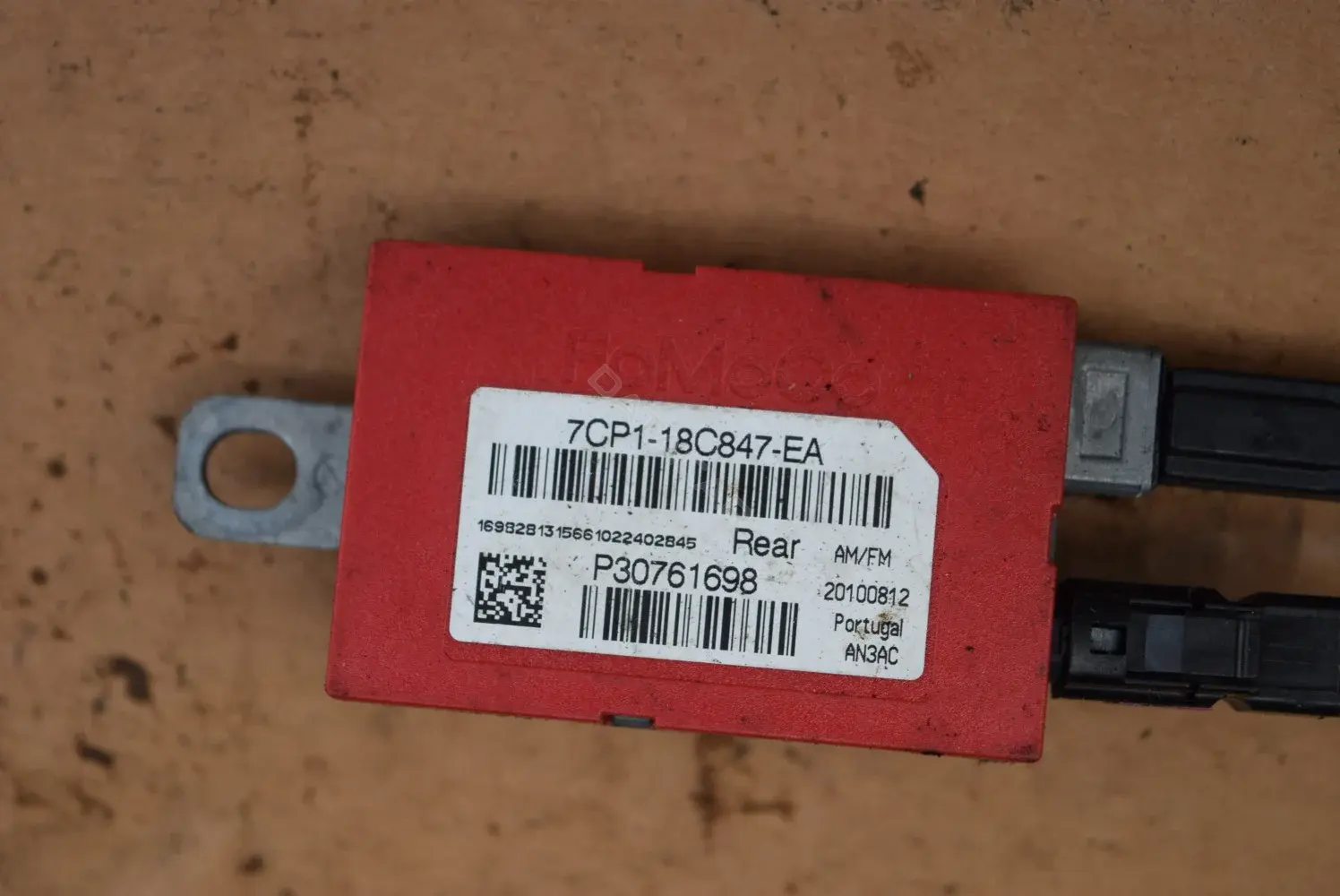 Усилитель антенны 30761698, 7CP118C847EA