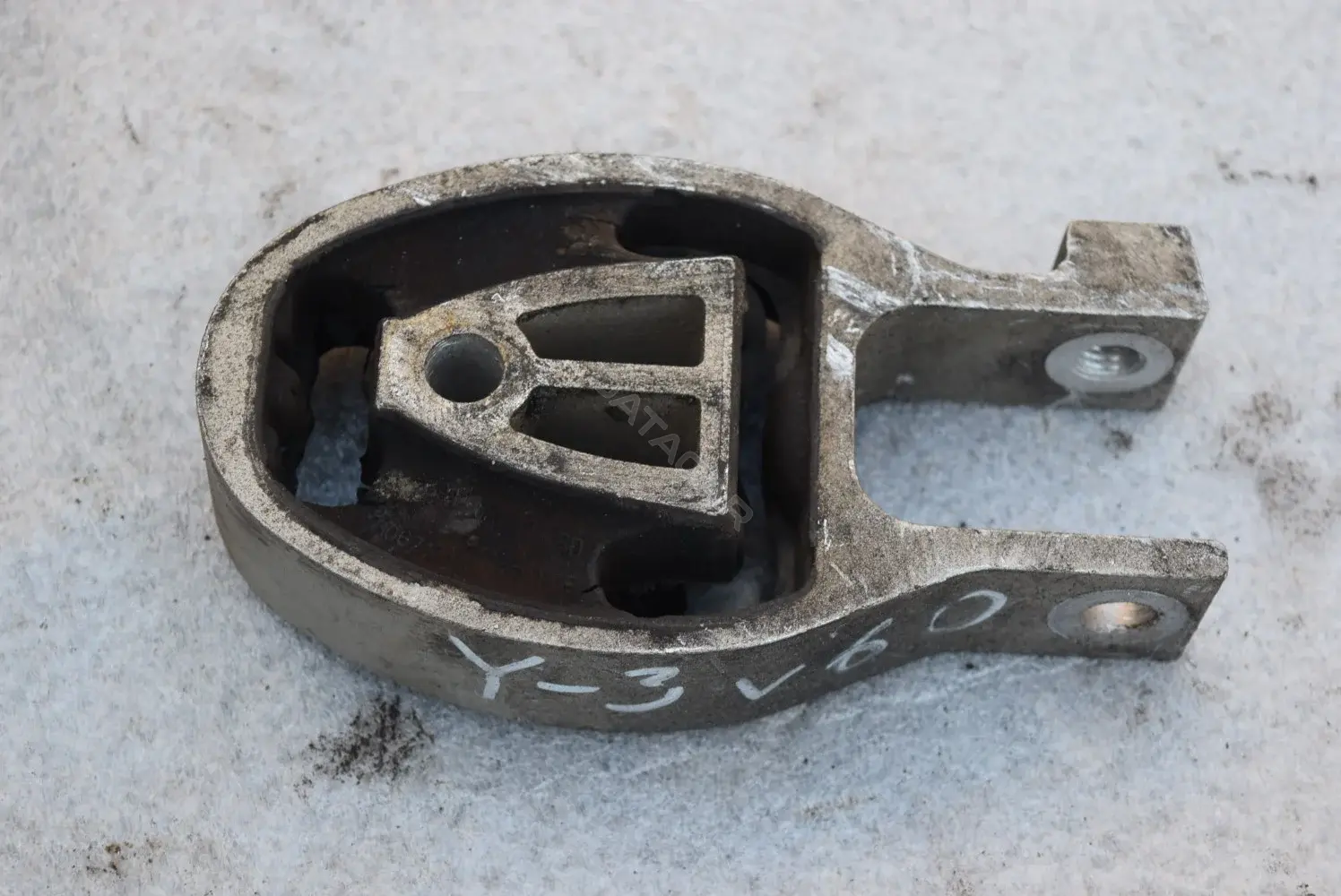 Подушка КПП 6G916P082BD
