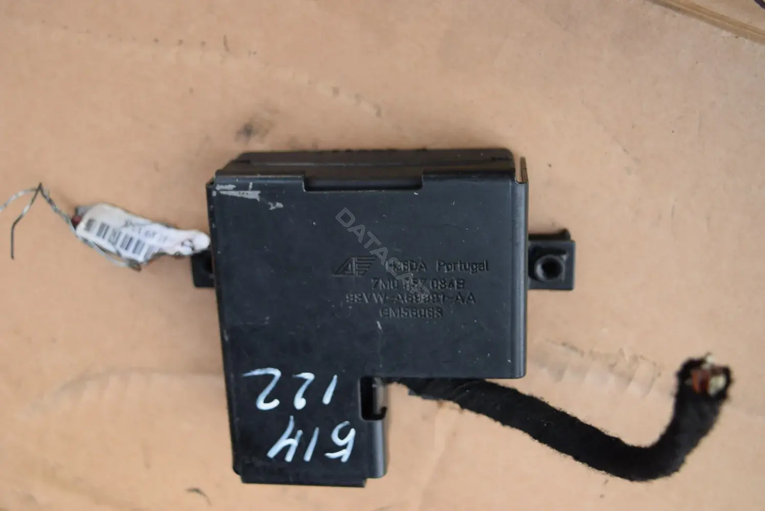 Иммобилайзер 7M0957084B